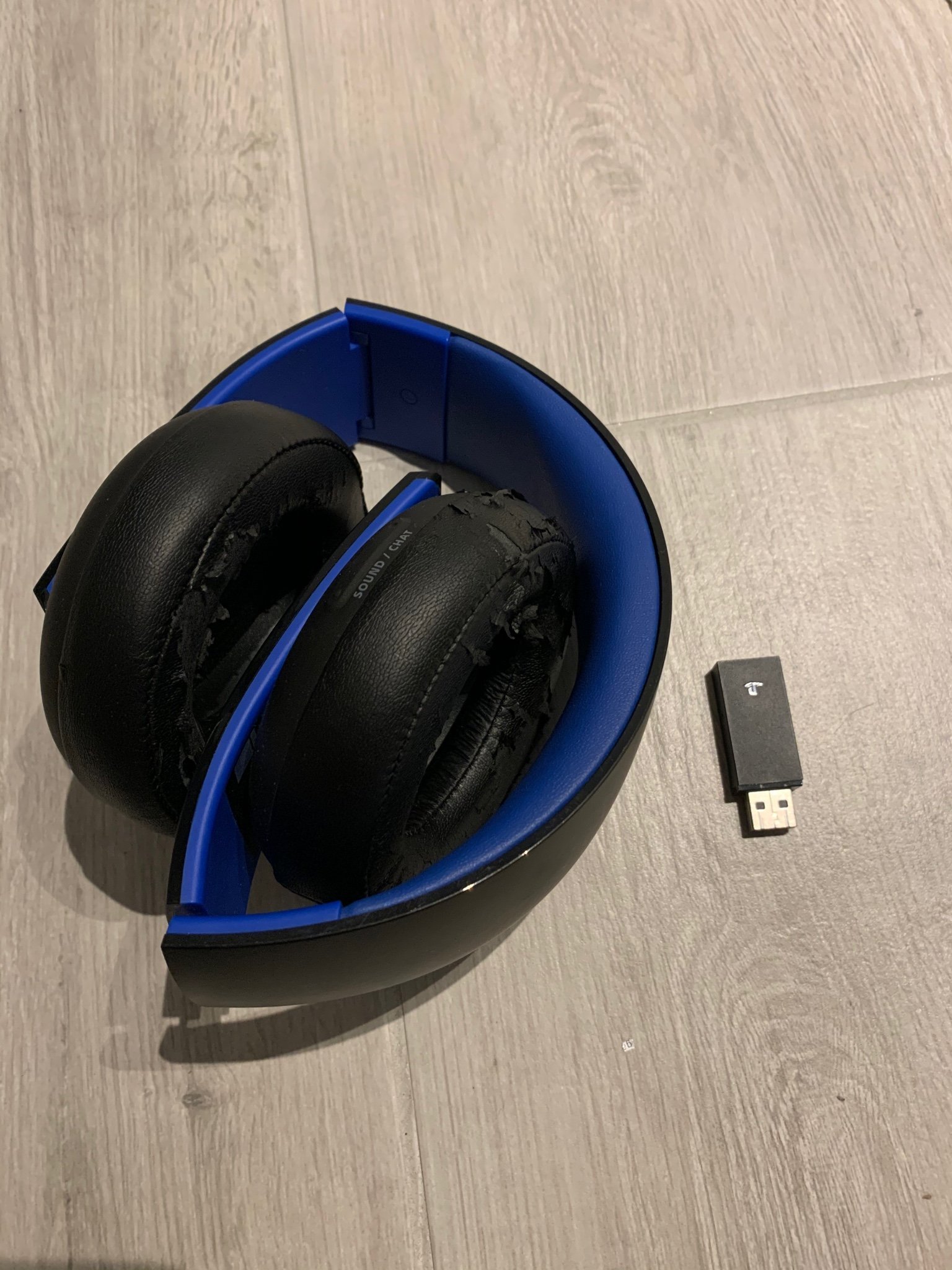 PS3/PS4 headset original (408522468) ᐈ Köp på Tradera