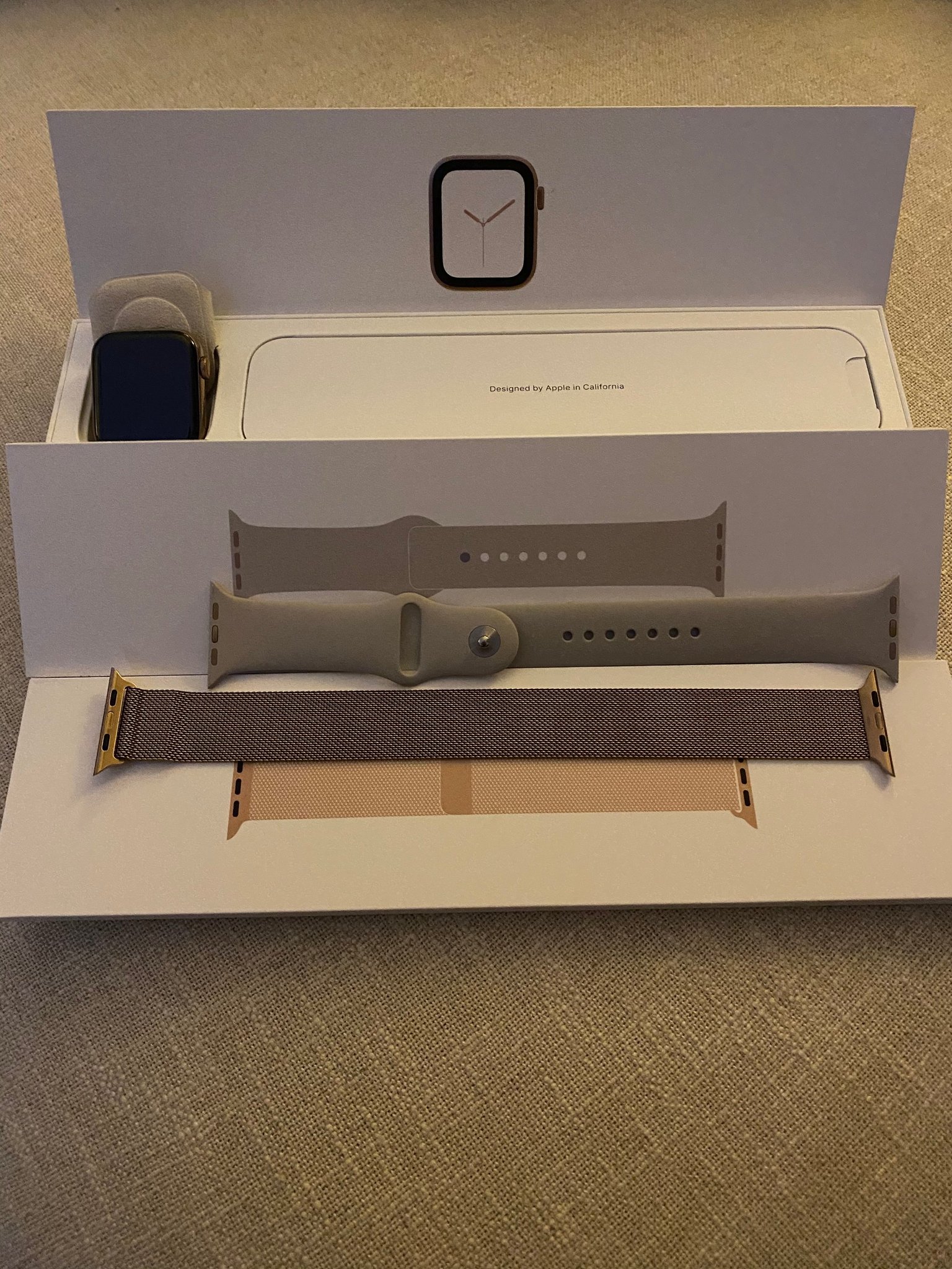 Apple watch series 4 GPS+Cellular. Gold stainle ...