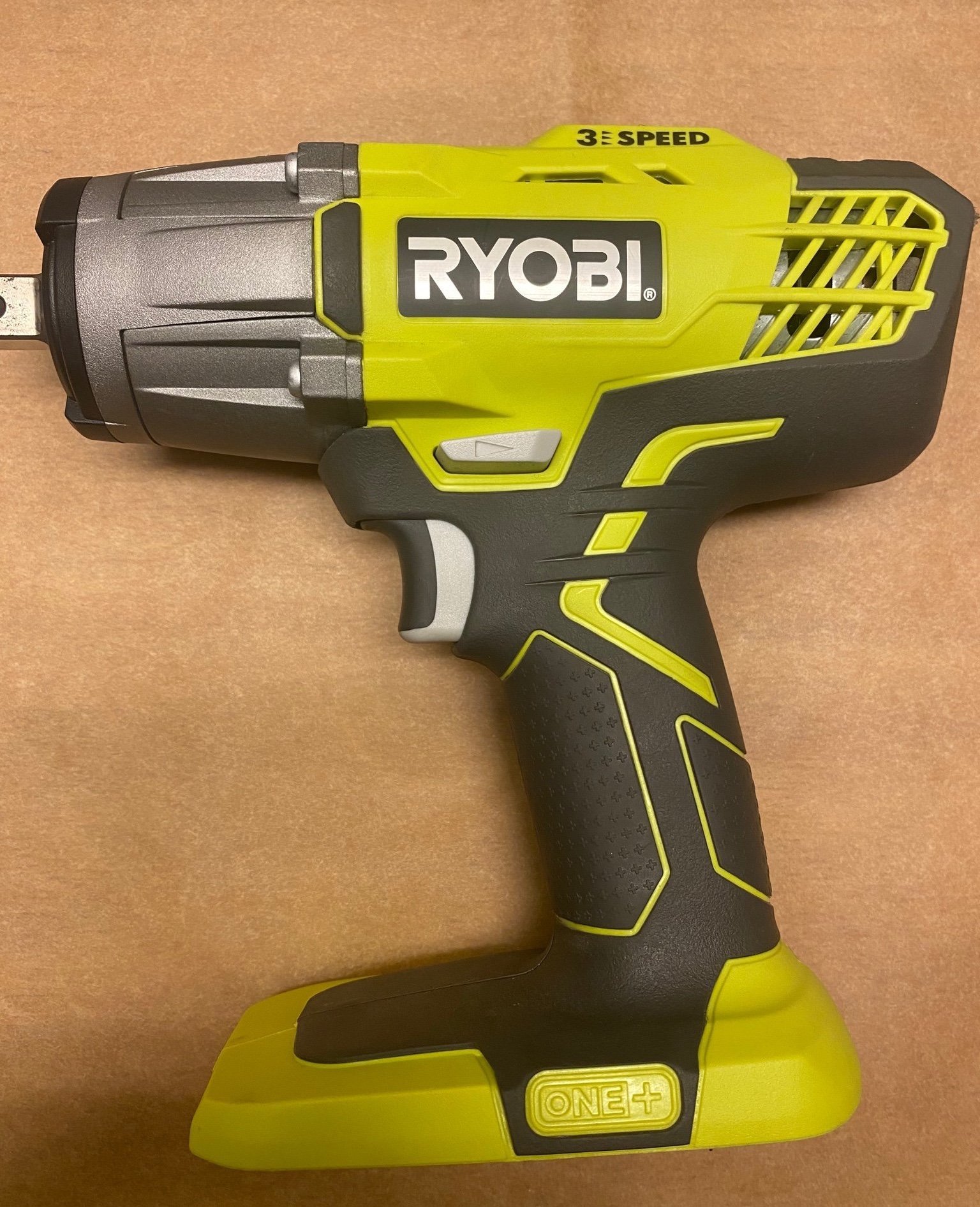 Batteridriven mutterdragare One+ R18IW30 Köp på Tradera (572460024)