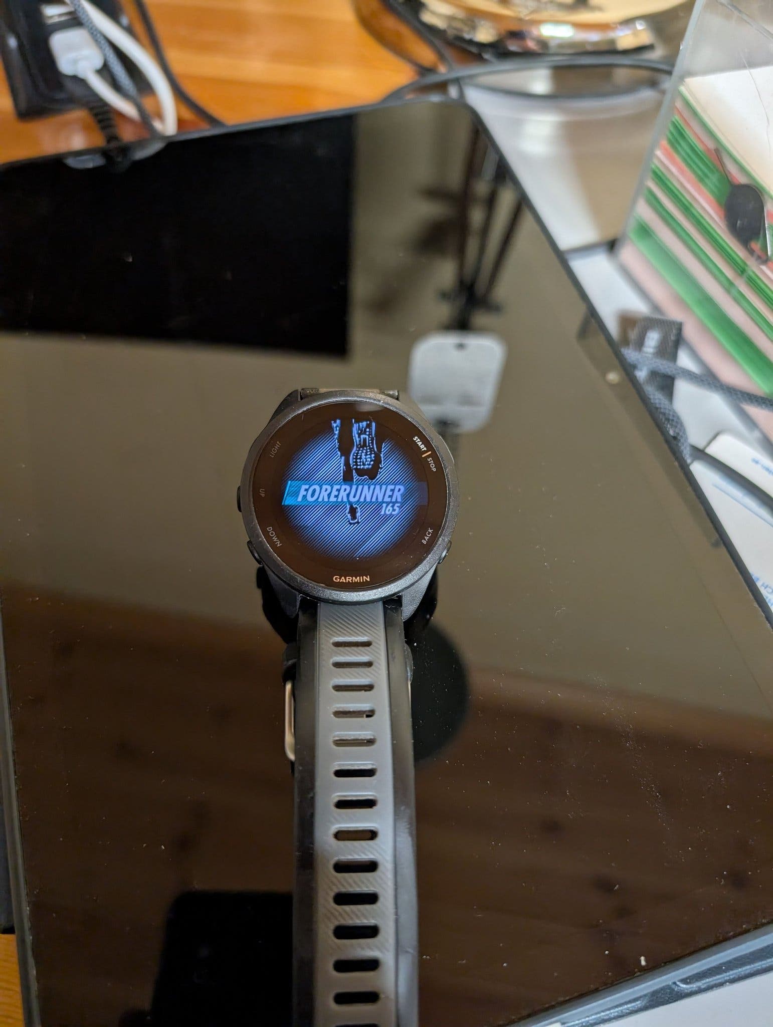 Garmin Garmin Forerunner 165 Music GPS-smartklocka