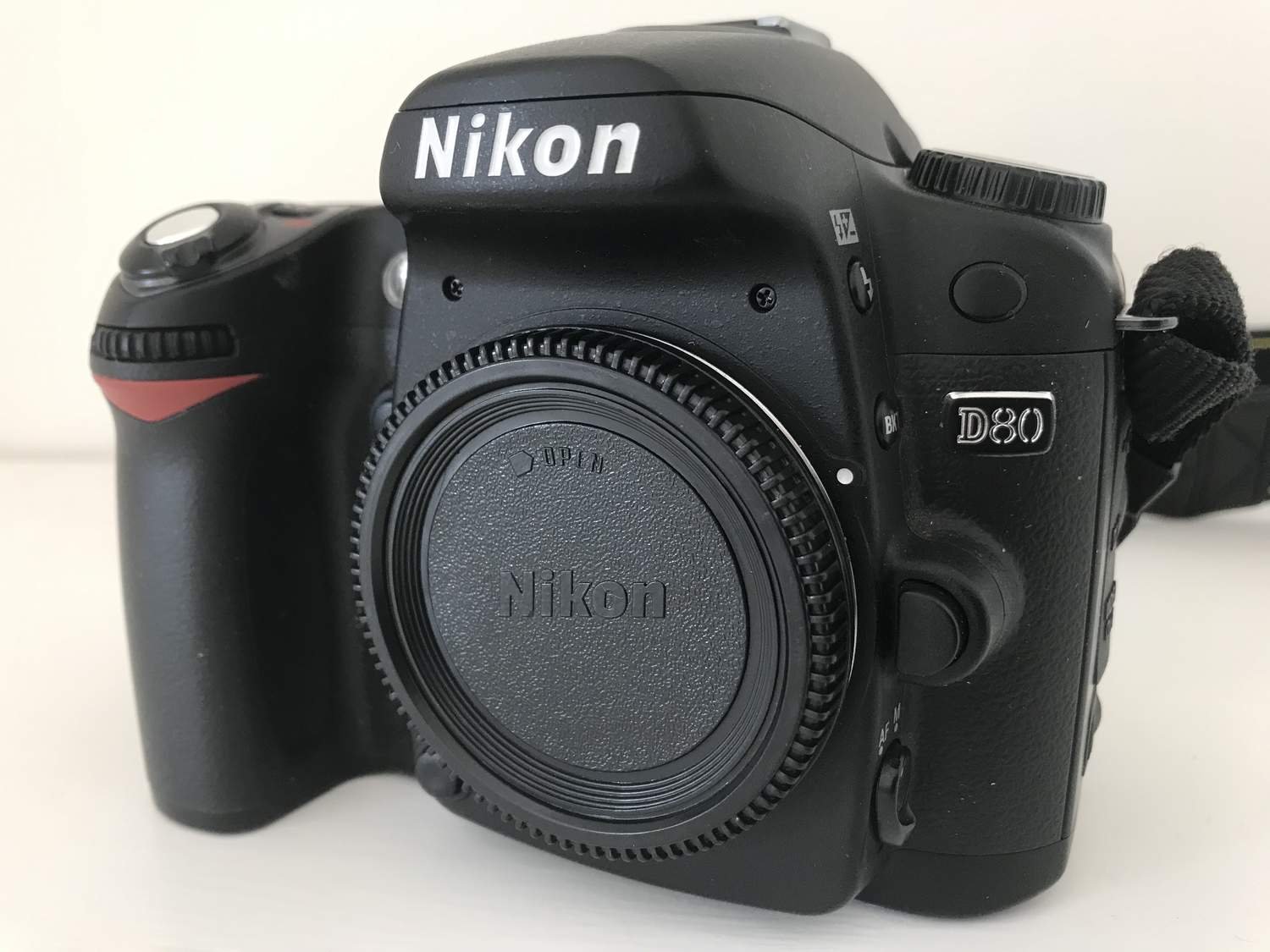 Nikon D80 med Laddare (387527275) ᐈ MBO2018 på Tradera
