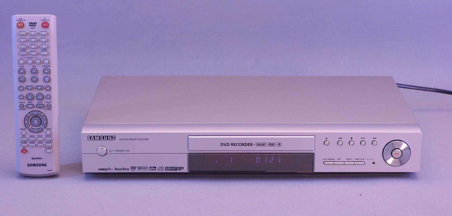 Samsung DVDR100 DVD Recorder (367840975) ᐈ Massiartdesign på Tradera