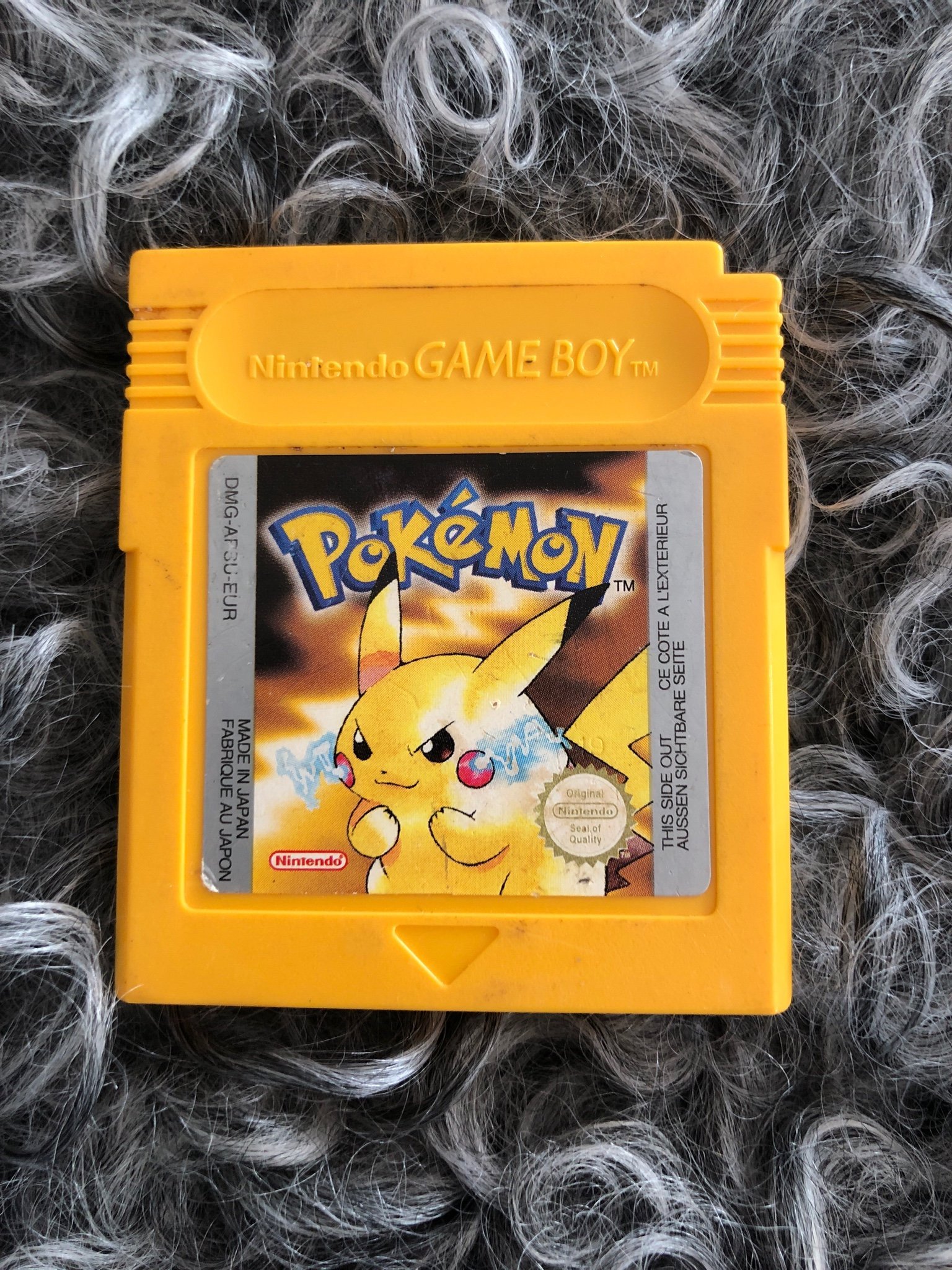 Nintendo Game Boy Pokemon Yellow version