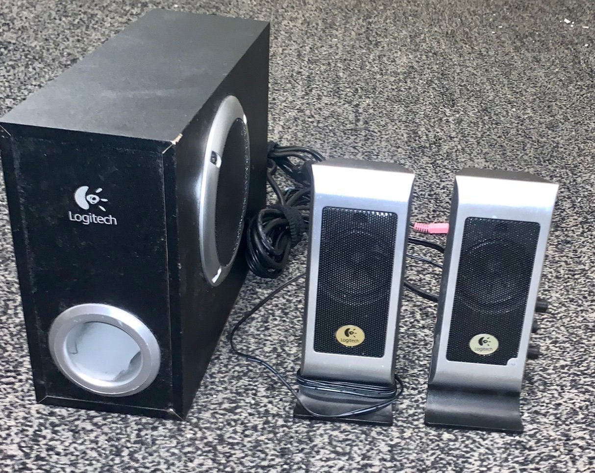 Se produkter som liknar Logitech S200 PC Speaker syst.. på Tradera