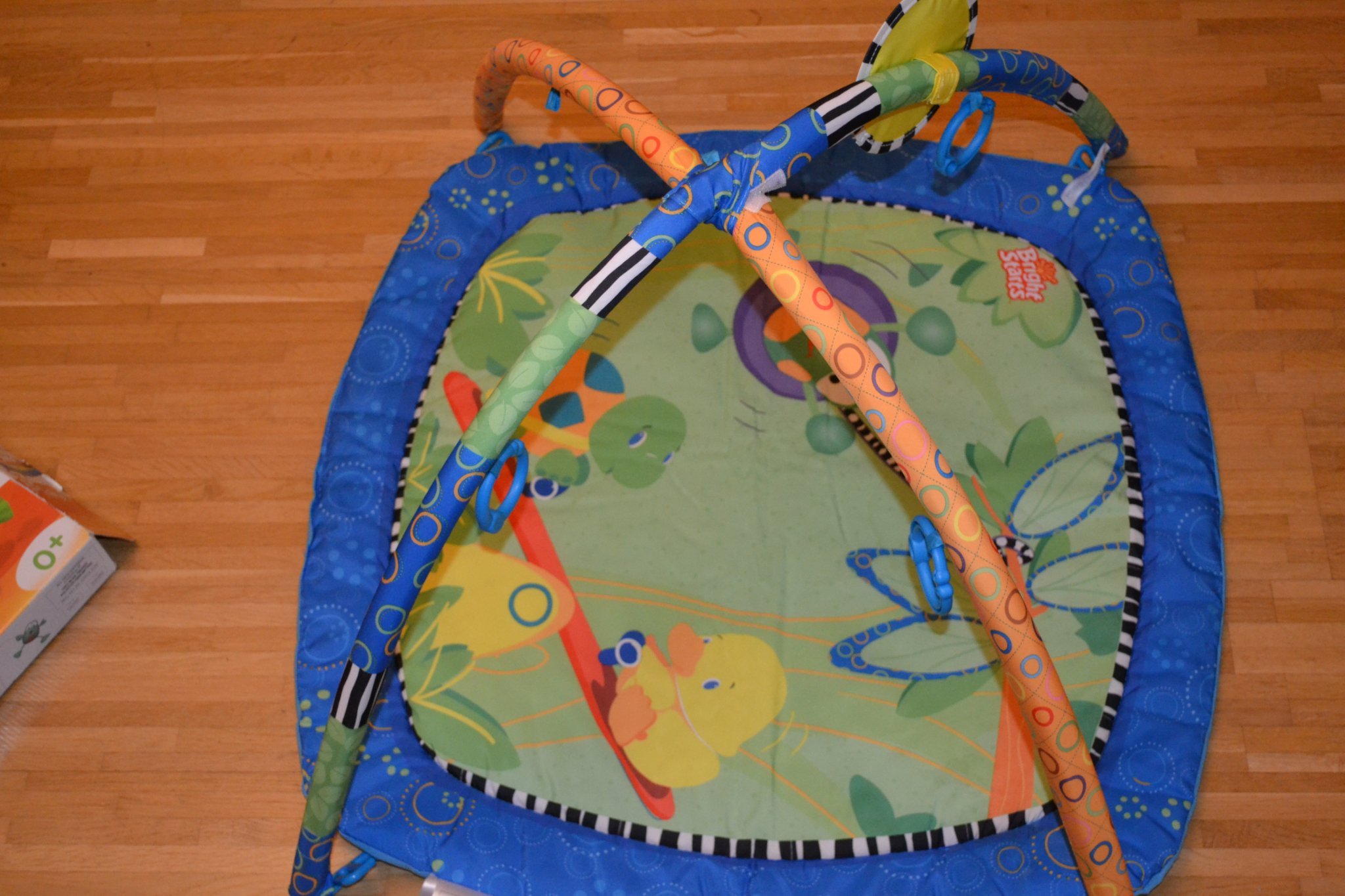 Baby Gym Bright Starts med original kartong Köp på Tradera (609851754)