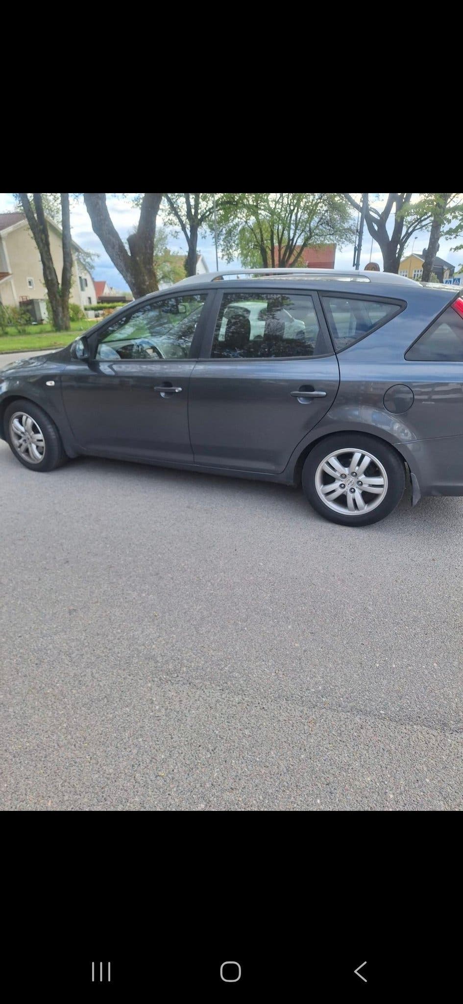 Kia cee'd_sw 1.6 CRDi Automatic, 4-trins, 115ps, 2008