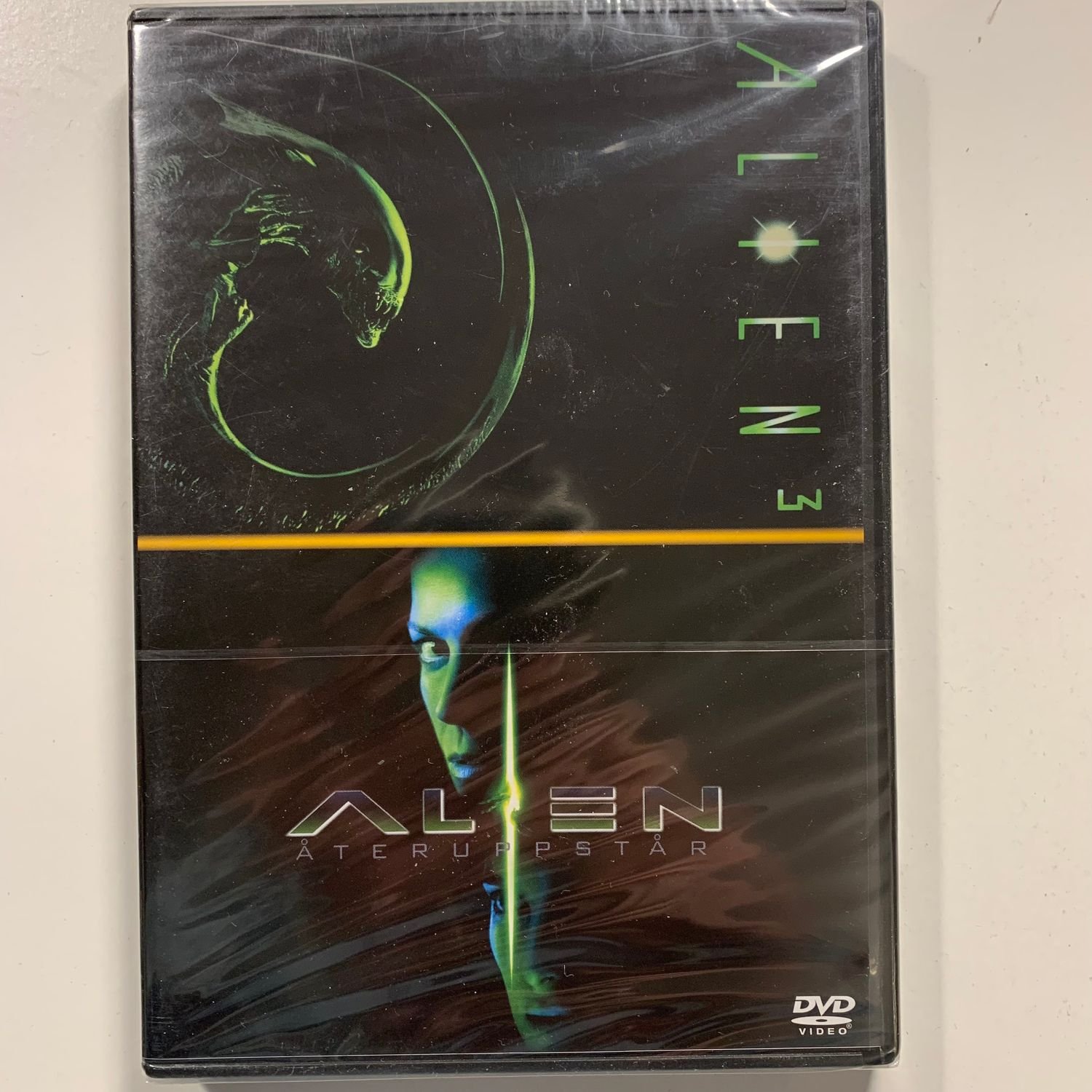ALIEN 3 / ALIEN ÅTERUPPSTÅR. D.. | Köp från Retrobörsen på Tradera ...