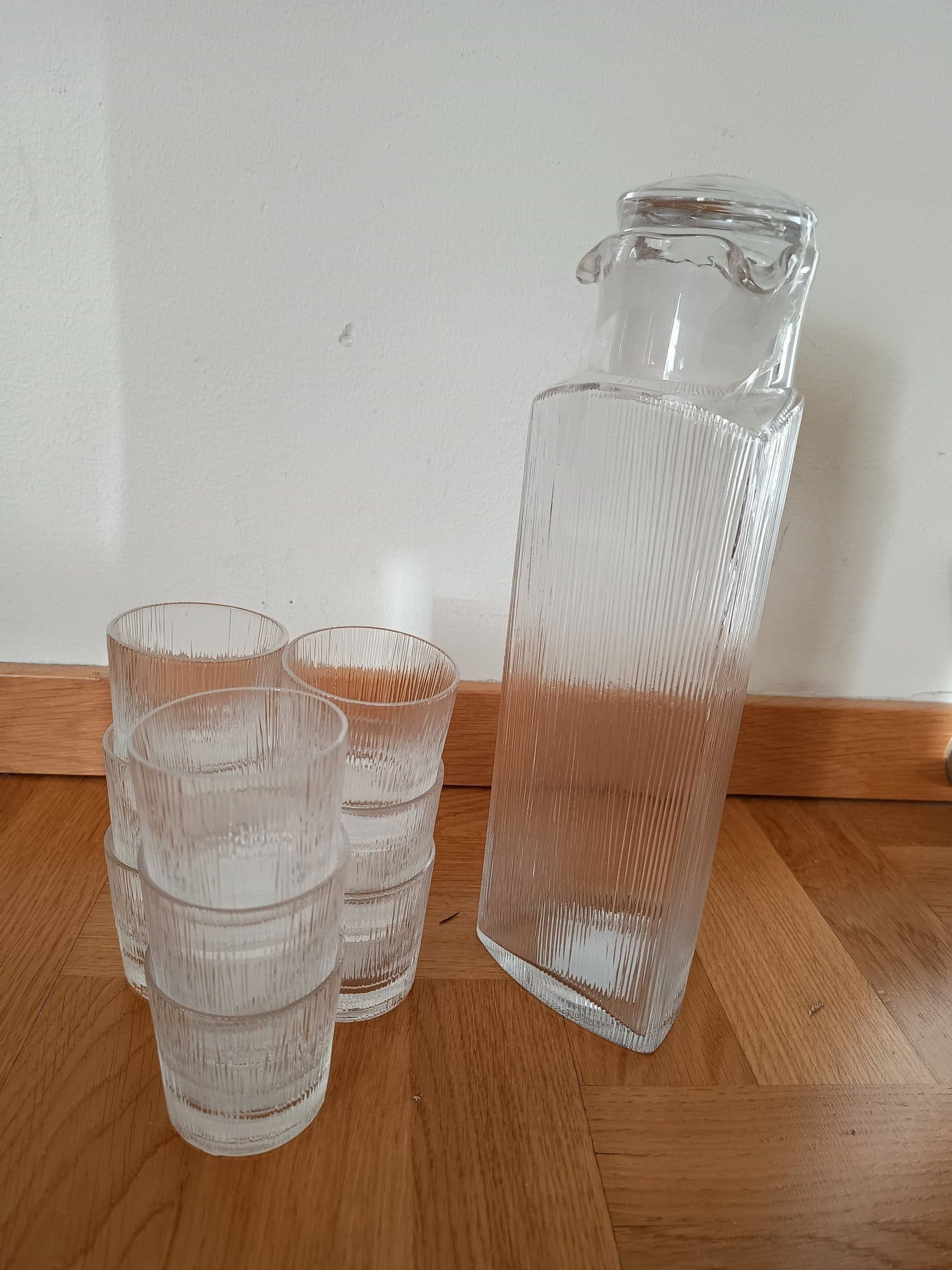 Gullaskruf ISI klassinen karahvi ja 8 lasia 1950/60-luvulta