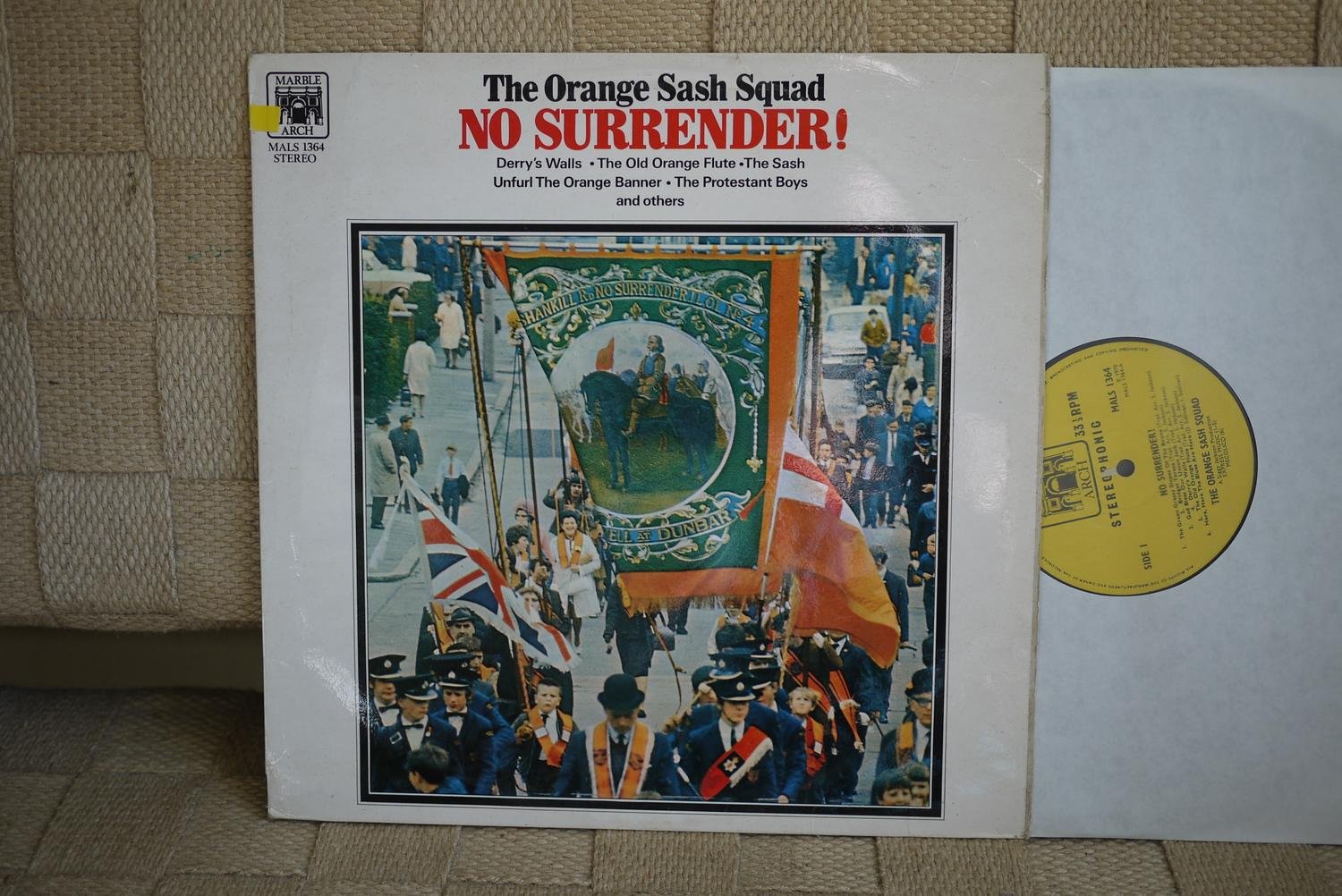 The Orange Sash Squad No Surrender! LP .. Köp på Tradera (418034447)