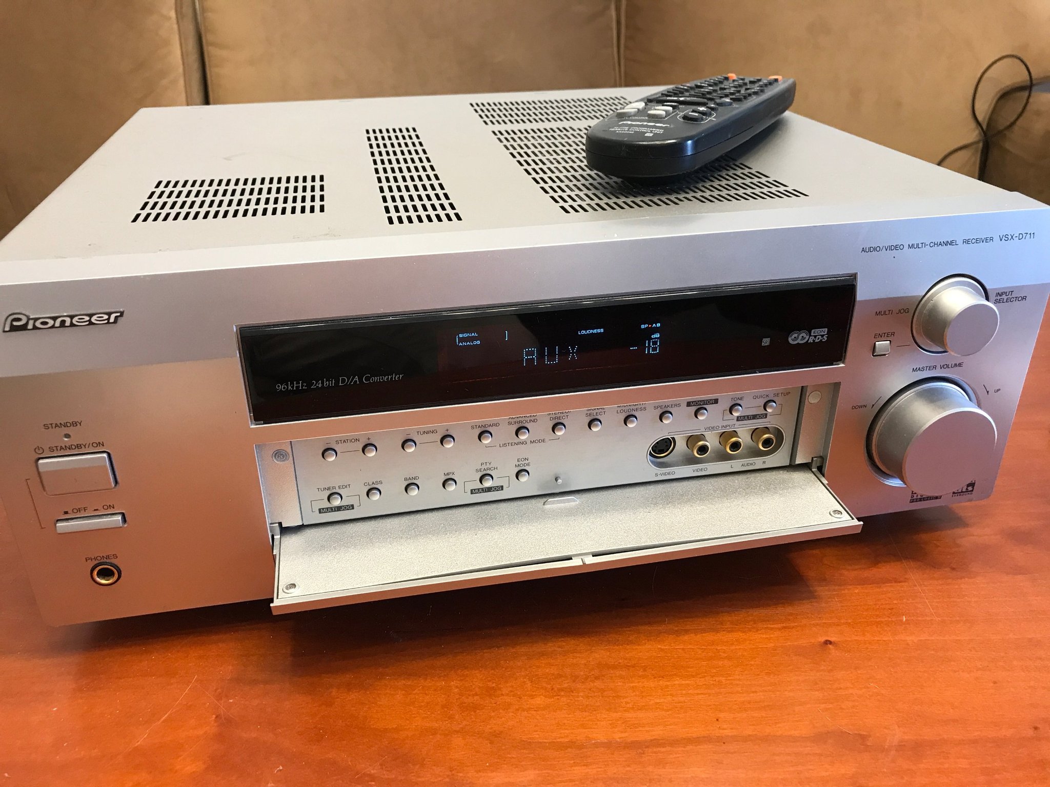 Pioneer Receiver VSXD711 Köp på Tradera (598539785)