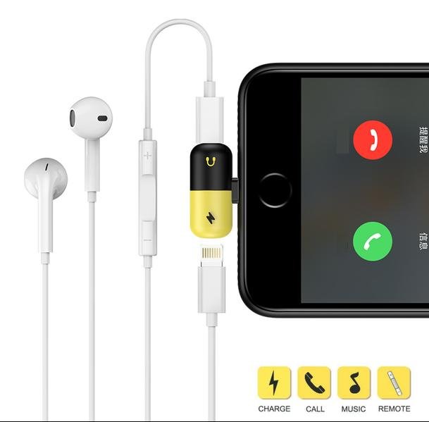 Ladda Mobilen Och Lyssna På Musik Samtidigt
