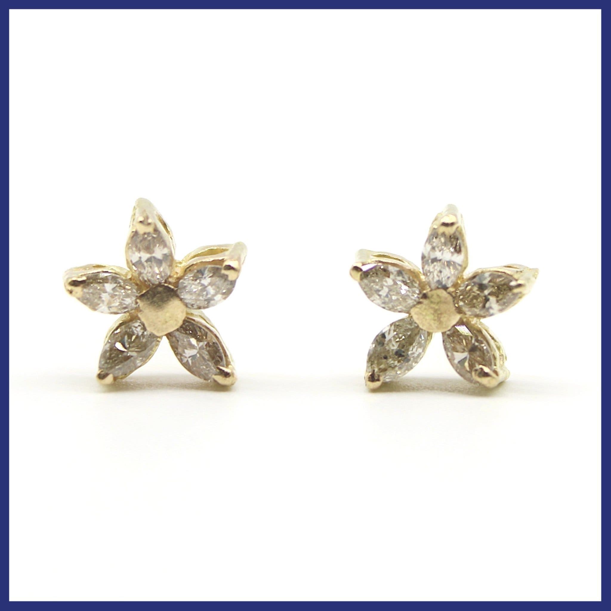 Örhängen, 18K guld, studs, naturliga, markisslipade diamanter (0,7ctv)