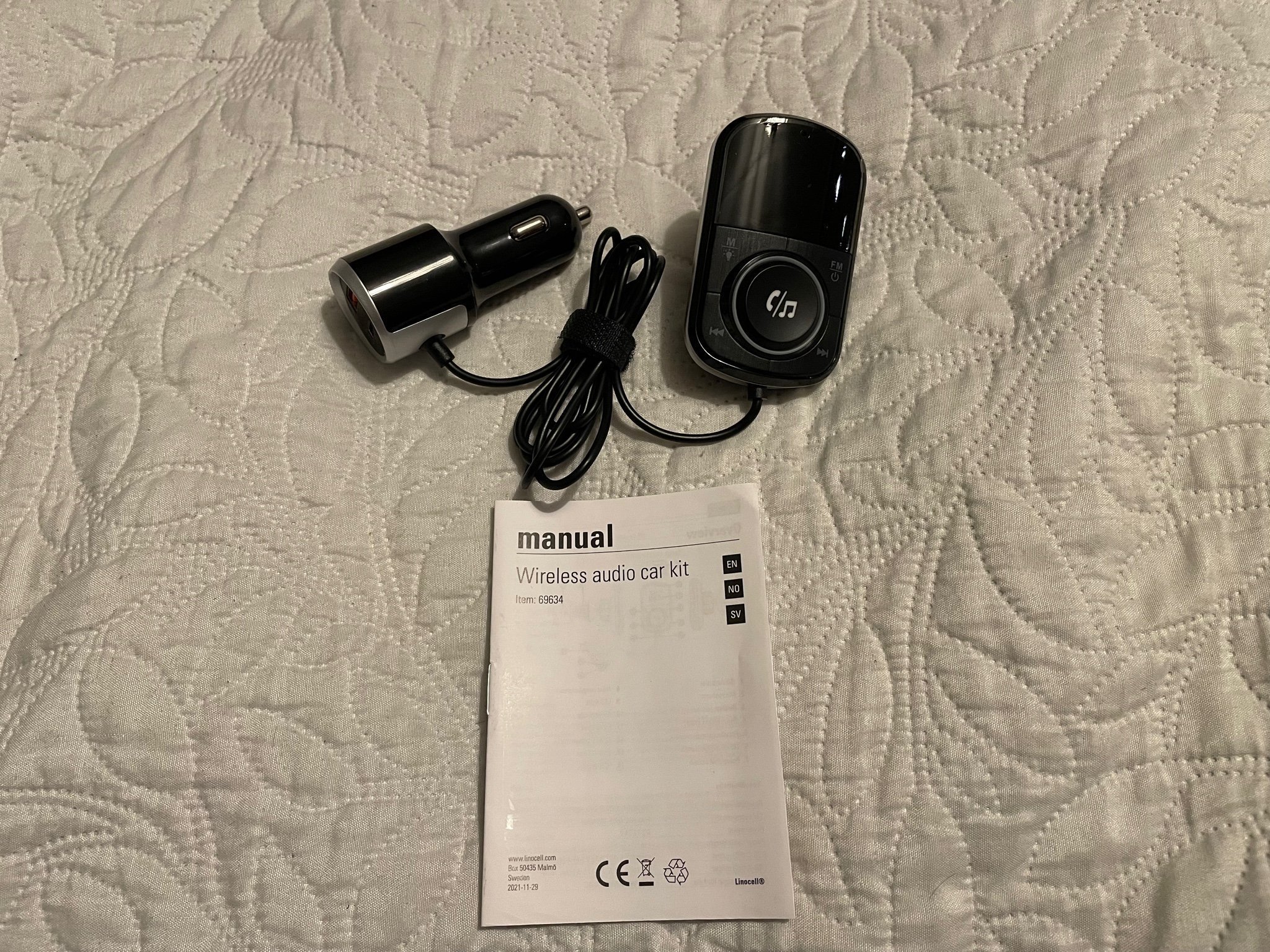 Linocell FM sändare med Bluetooth och snabbladd.. Köp på Tradera (612140137)