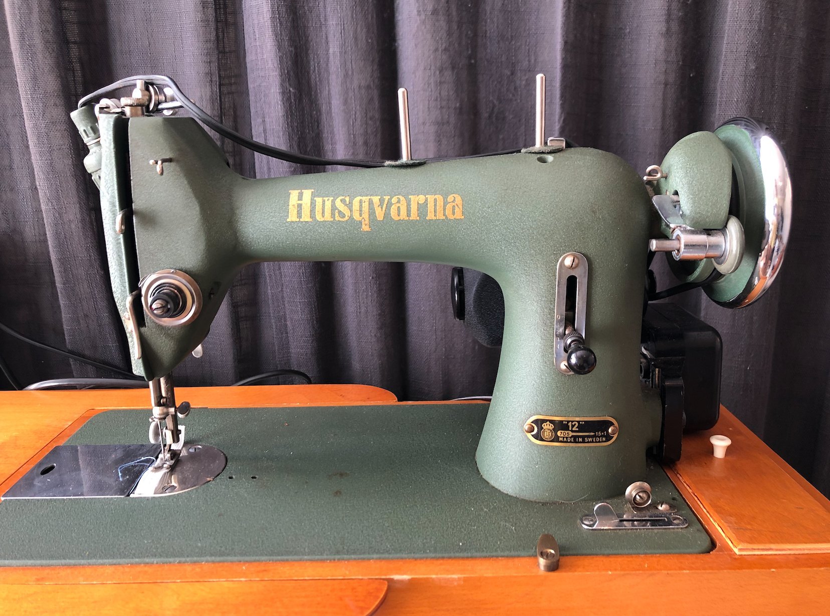 Husqvarna Model 12 symaskin från 50talet. VI.. (406334510) ᐈ Köp på