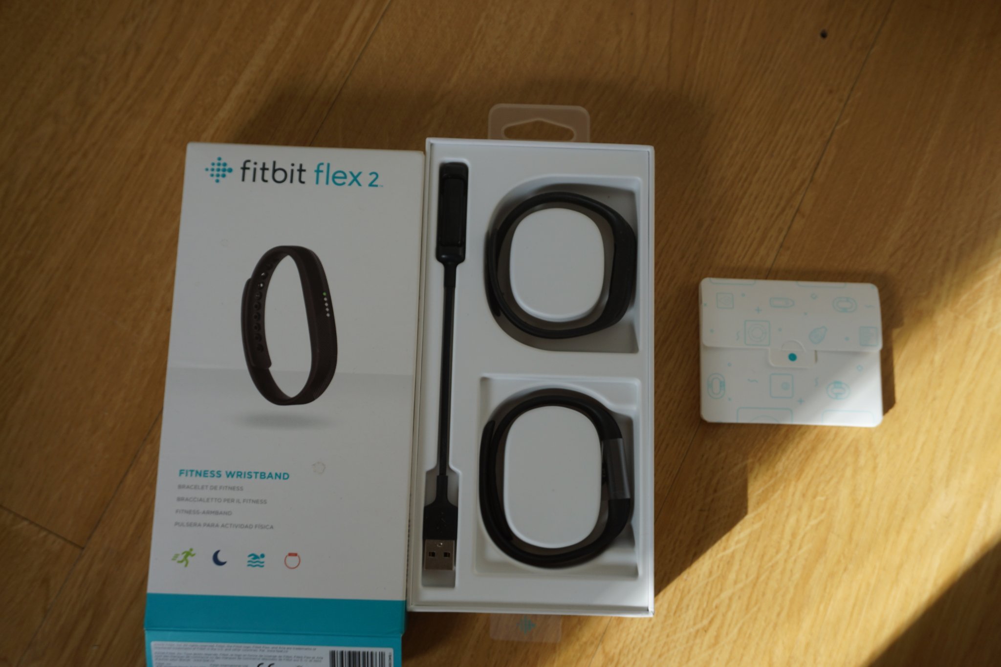 fitbit flex 2 features