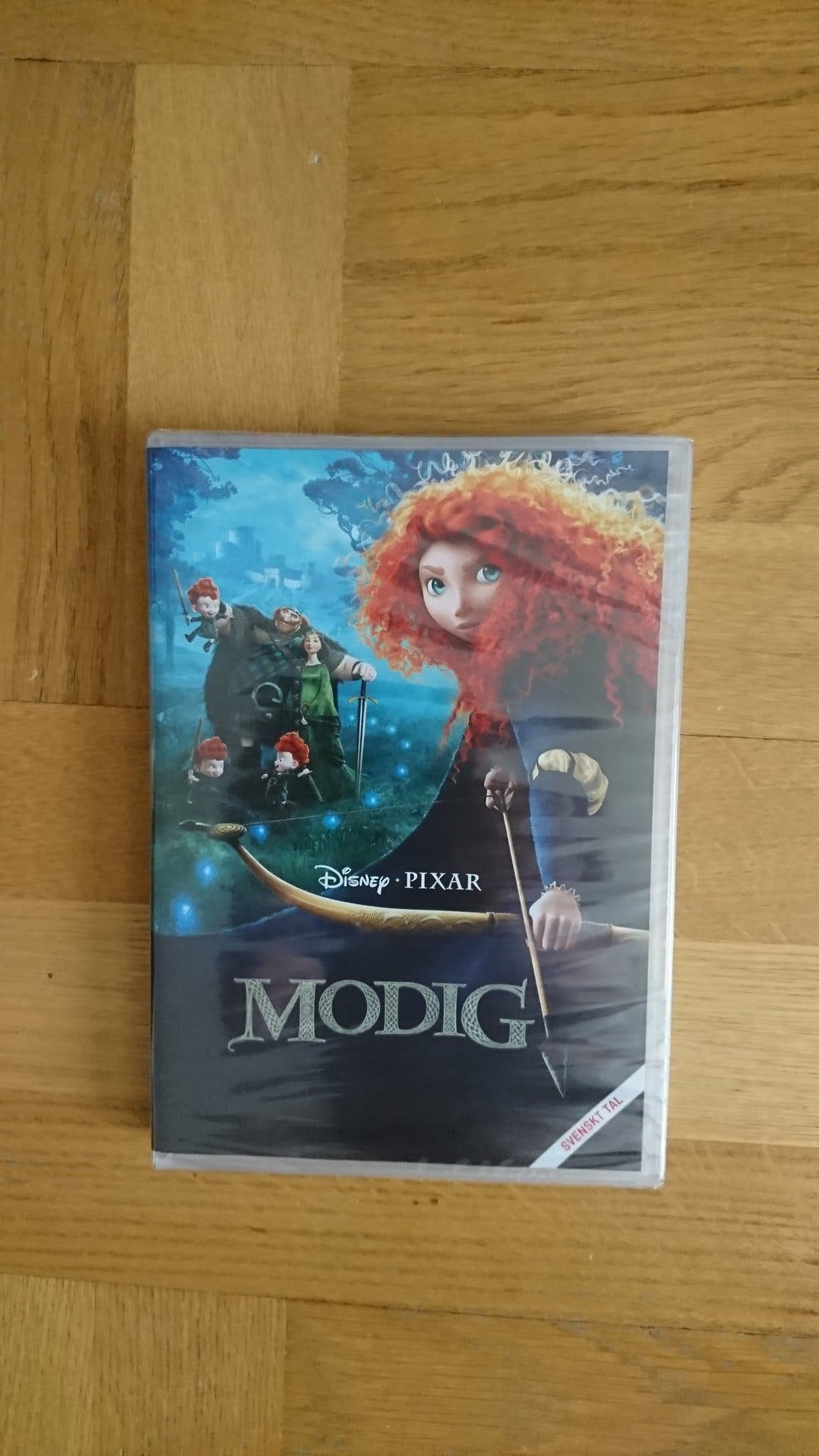 Se produkter som liknar Disney Pixar 13: Modig (Ny oc.. på Tradera ...