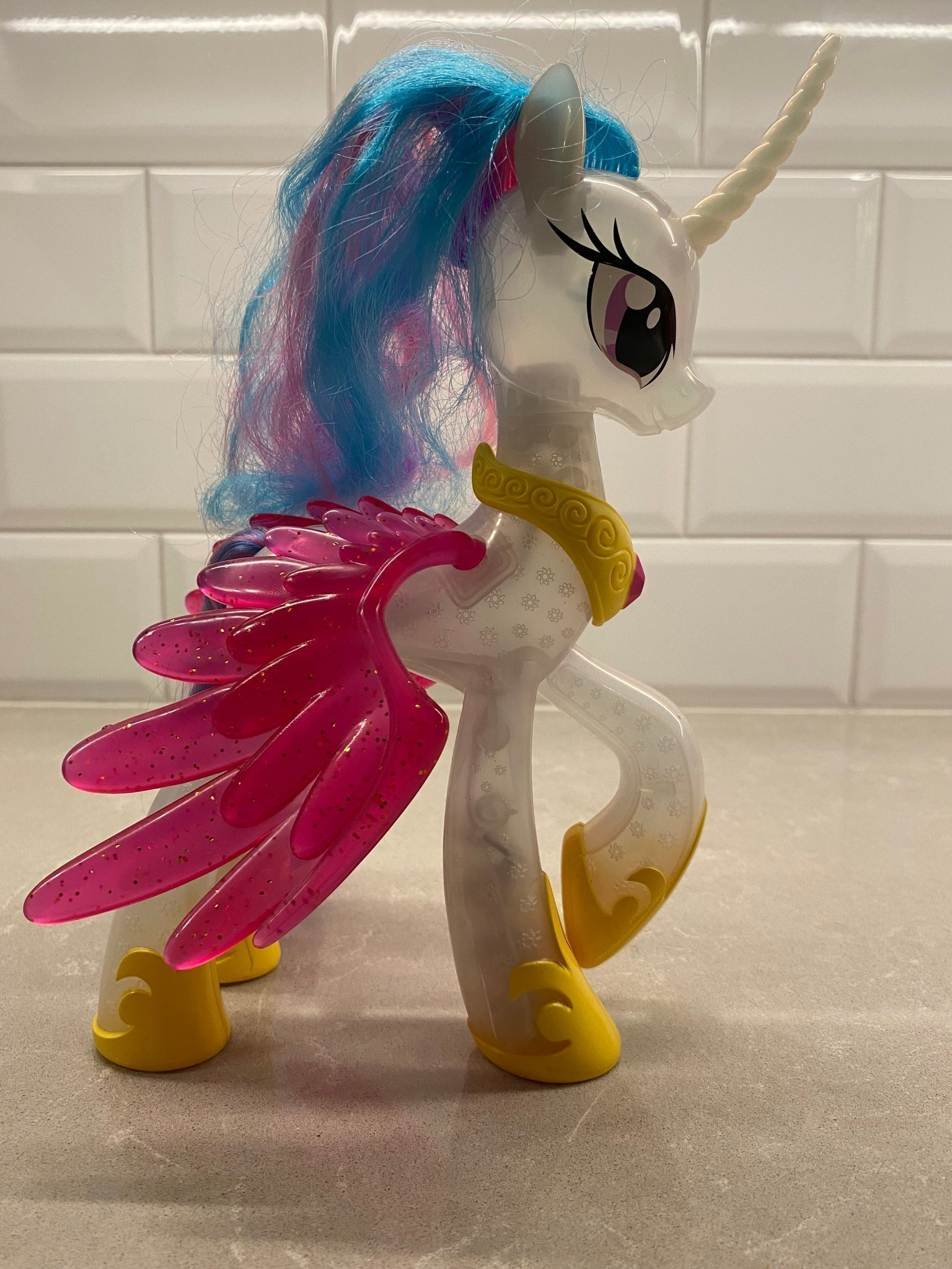 My Little Pony The Movie Glitter and Glow Princ.. Köp på Tradera