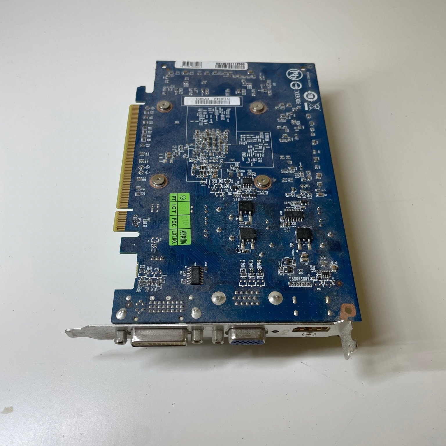 Grafikkort Gigabyte - HDMI - VGA - DVI | Köp på Tradera (595434365)