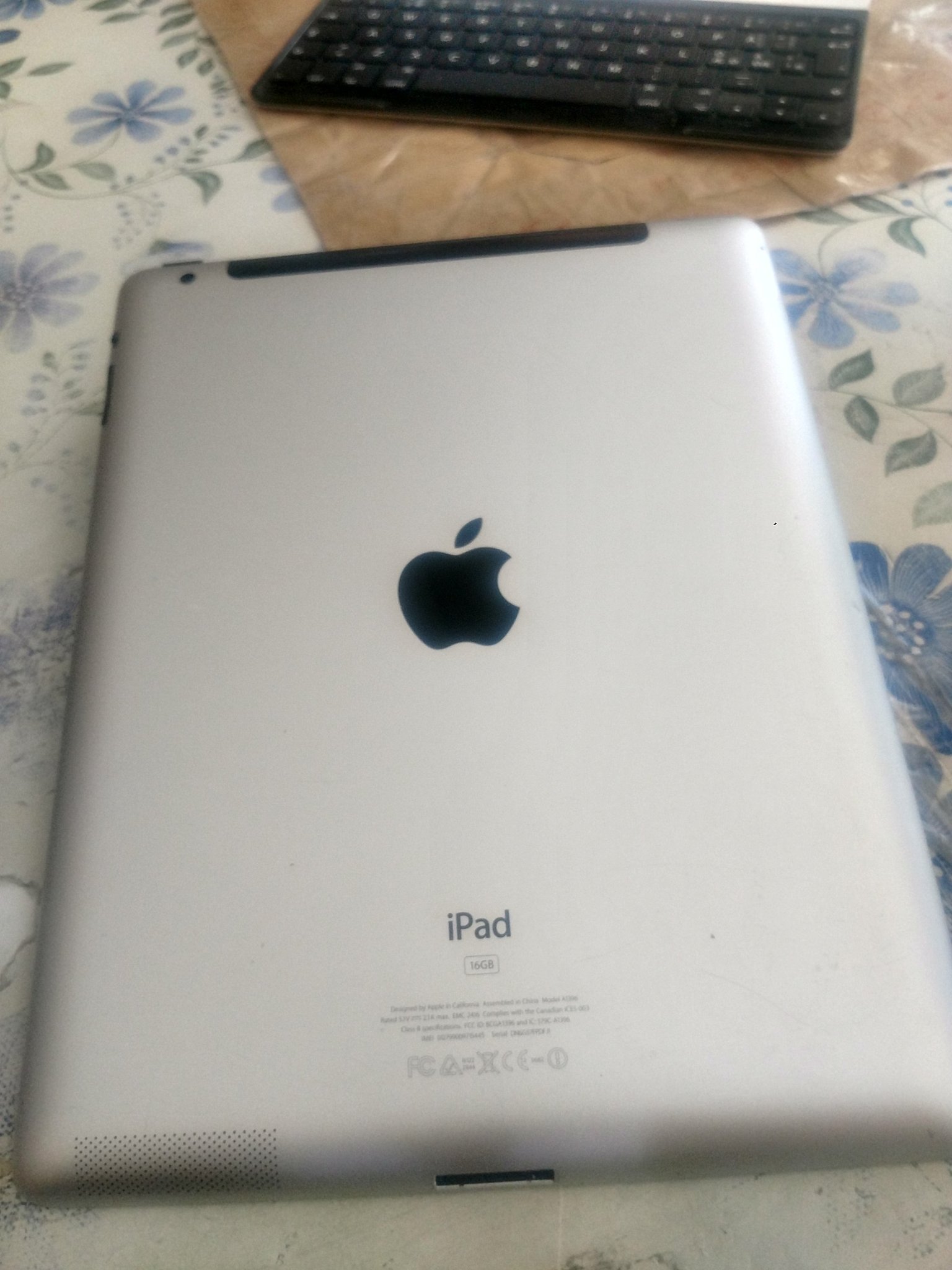 Ipad 2 A1396 16gb wifi+Cel (410694116) ᐈ Köp på Tradera