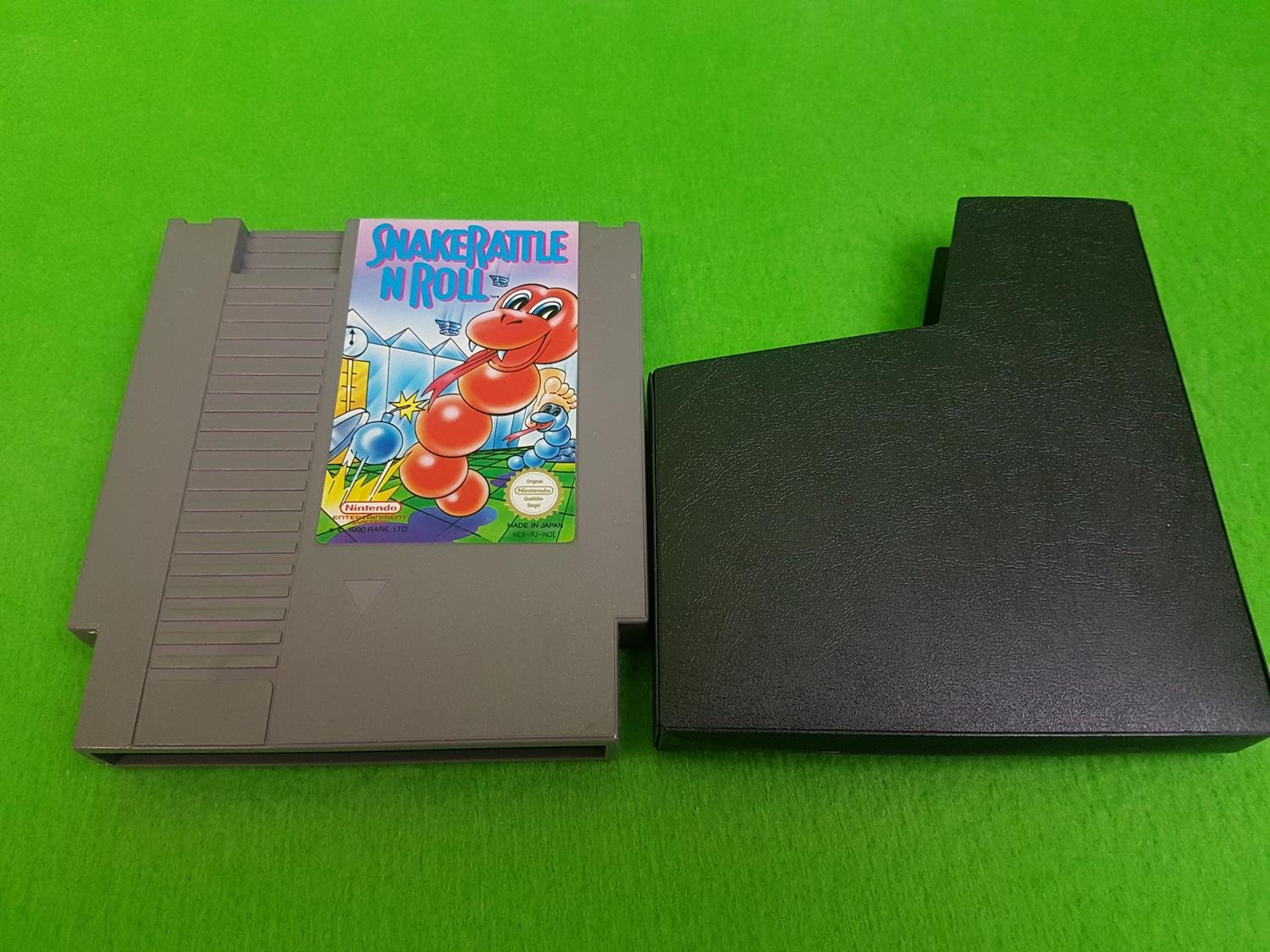 Snake Rattle n Roll Nintendo 8 bit NES (403637515) ᐈ SpelHem på Tradera