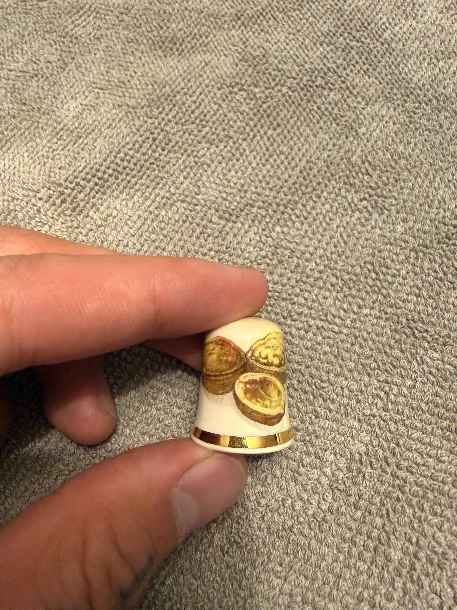 Fingerborg Ring Se produkter som liknar Royal Colletion fingerborg på Tradera (696198028)