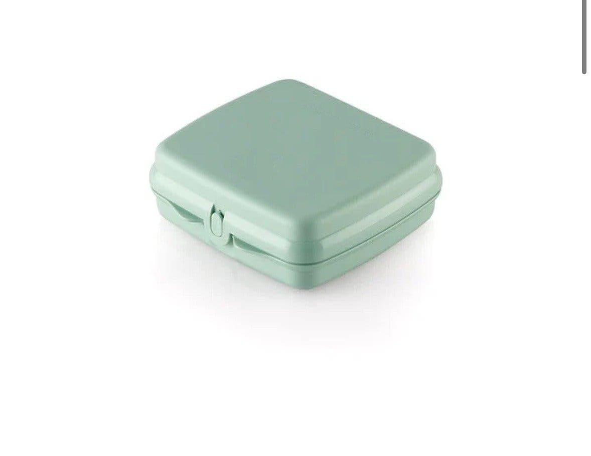 Tupperware new sandwich box