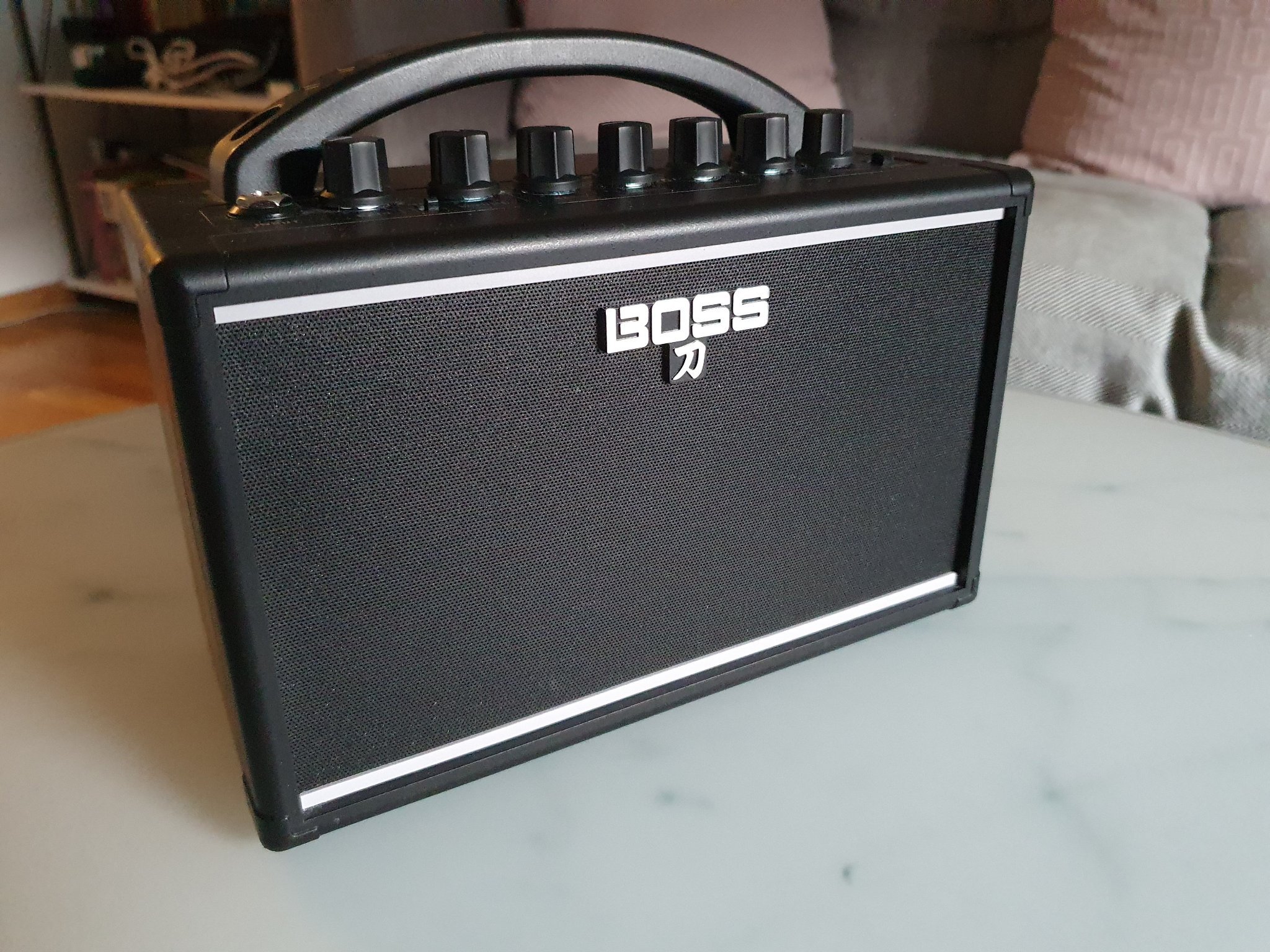 Boss Katana Mini (392539623) ᐈ Köp på Tradera