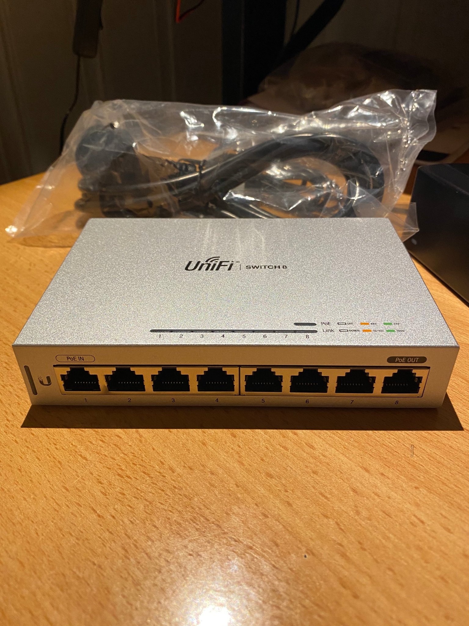 Ubiquiti Unifi Switch 8 406707924 K p P Tradera