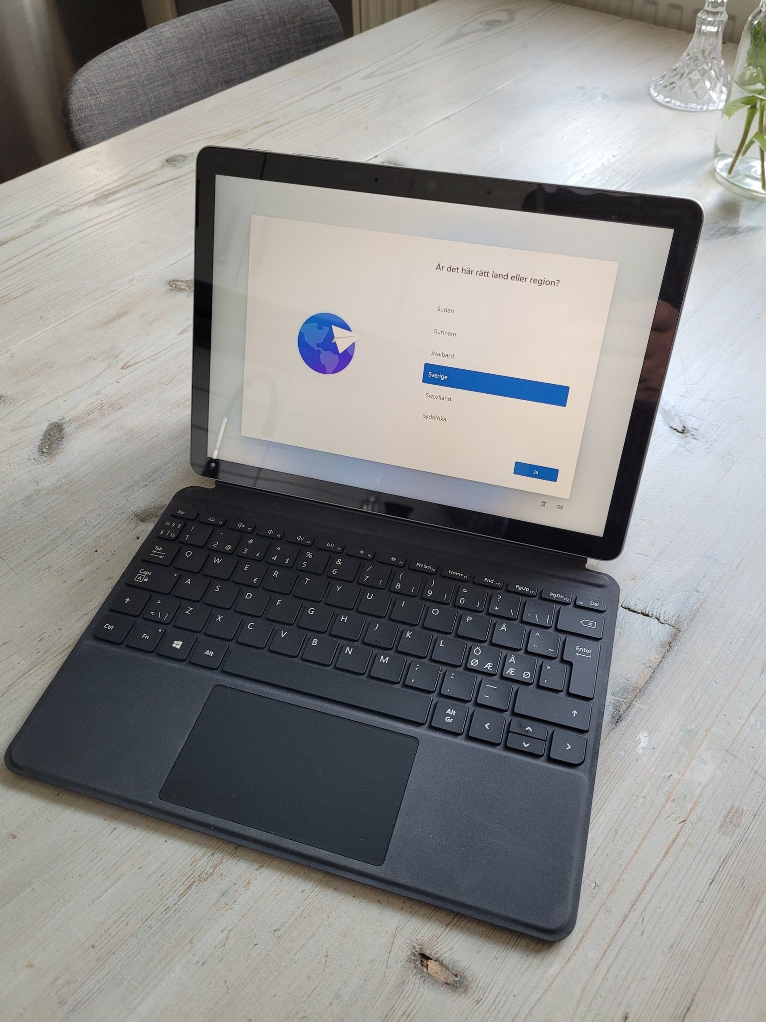 Microsoft Surface Go 2 med oanvänt tangentbord .. Köp på Tradera