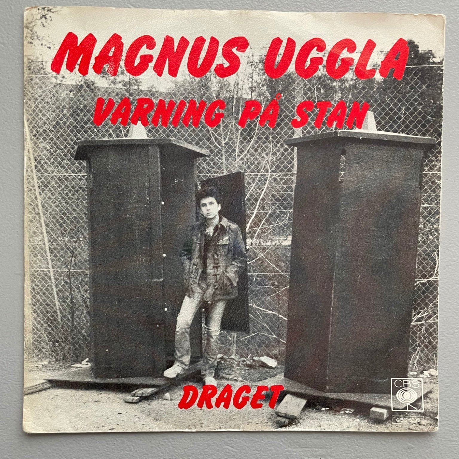 Se produkter som liknar Magnus Uggla • Varning På Sta.. på Tradera