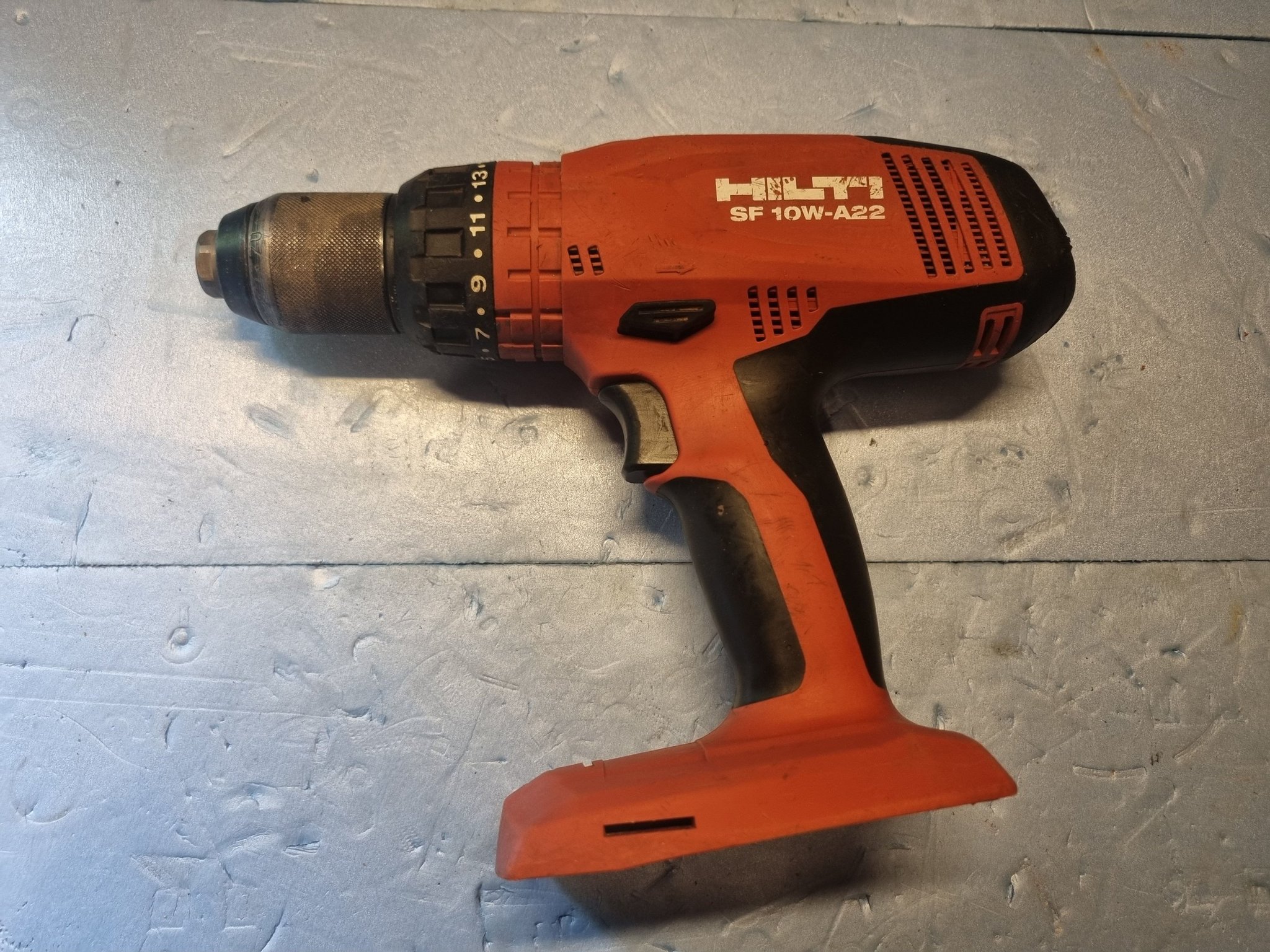 HILTI SF 10WA22 BATTERIDRIVEN BORRSKRUVDRAGARE. Köp på Tradera