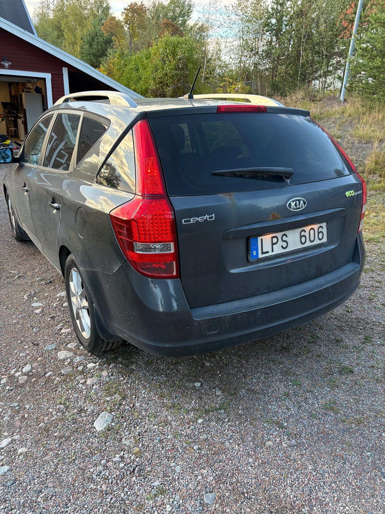 Kia cee'd_sw 1.6 CRDi Manual, 128hp, 2011