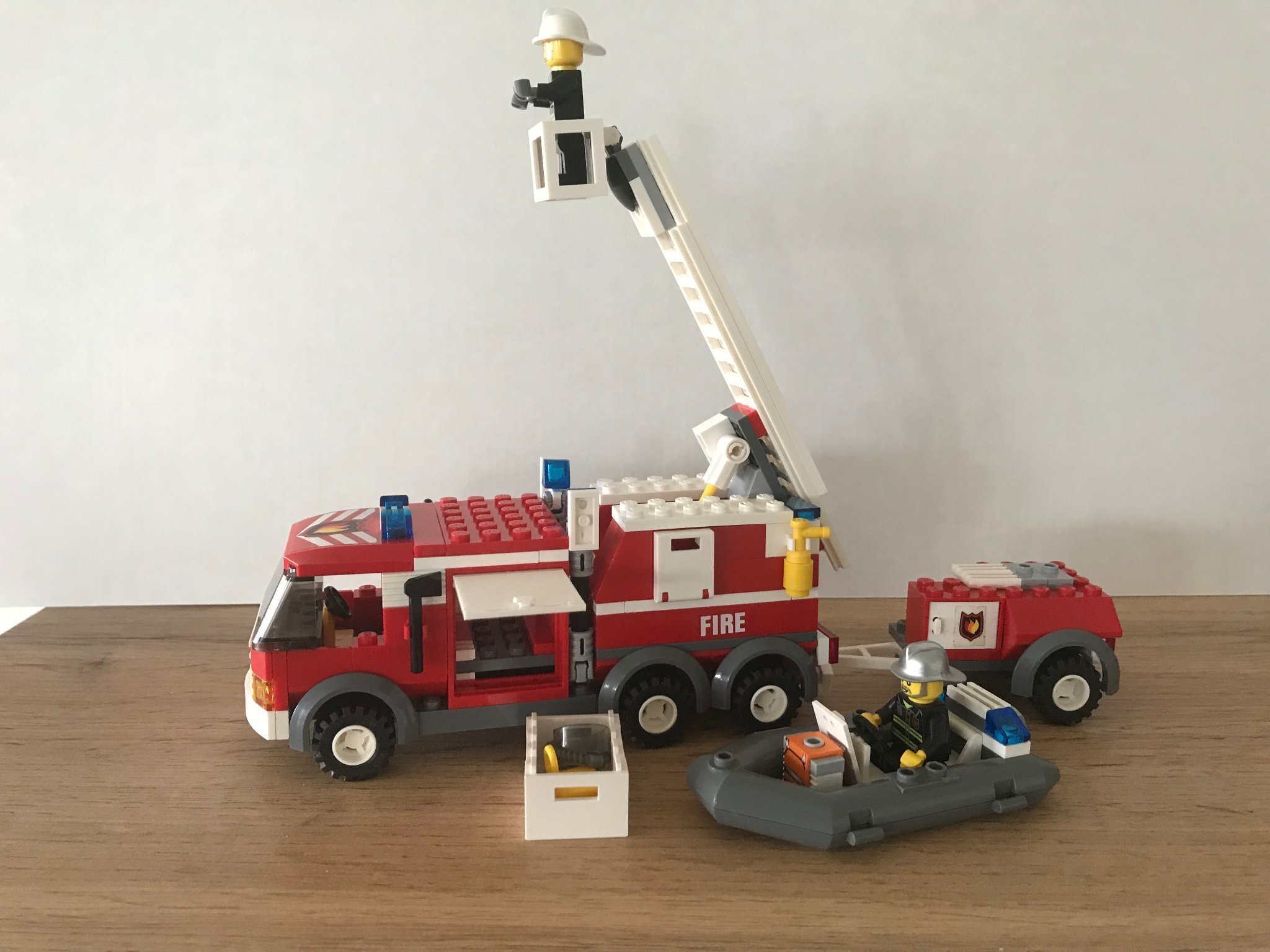 LEGO - CITY 7239 - Stor brandbil (409165332) ᐈ Köp på Tradera