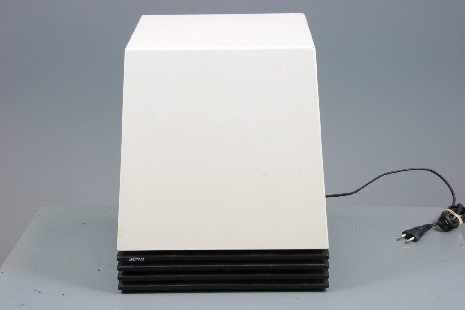 Se produkter som liknar Jamo SW-60 Active Subwoofer S.. på Tradera ...
