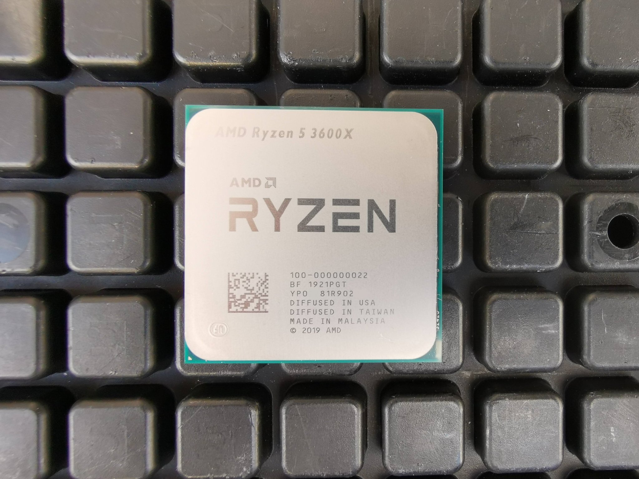 processor-amd-ryzen-5-3600x-6-cores-12-thre-422010054-k-p-p