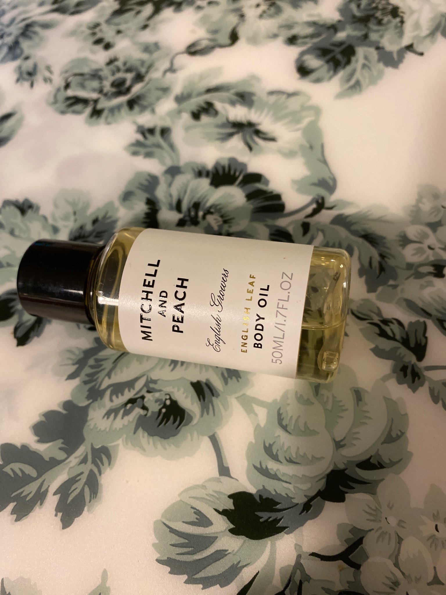 Ny!! MITCHELL AND PEACH English Leaf Body Oil 5.. Köp på Tradera