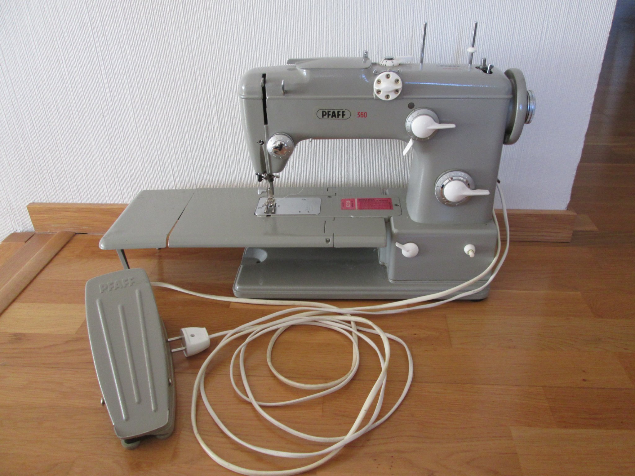 PFAFF 360 Automatic symaskin (348361804) ᐈ Köp på Tradera