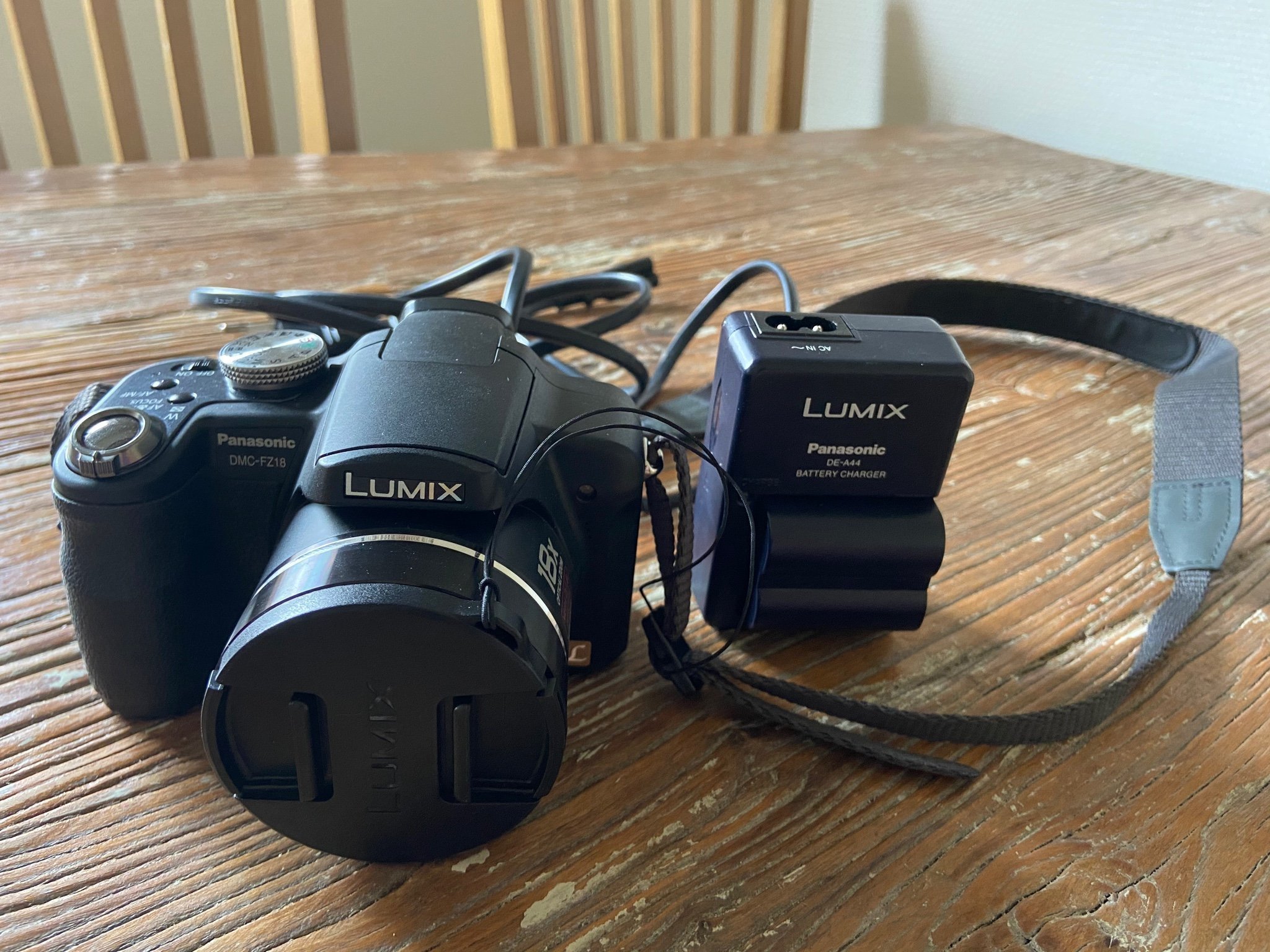 Panasonic Lumix DMCFZ18 Digital Camera Black (419602380) ᐈ Köp på