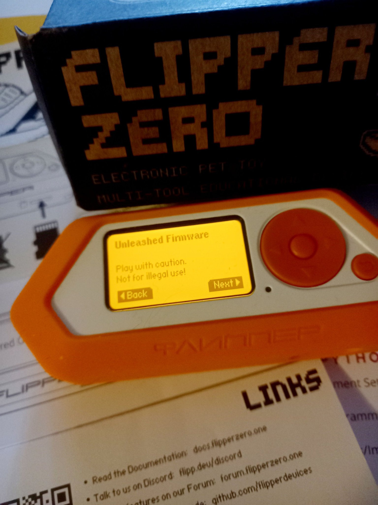 Se produkter som liknar Flipper Zero Unleashed Firmware på Tradera