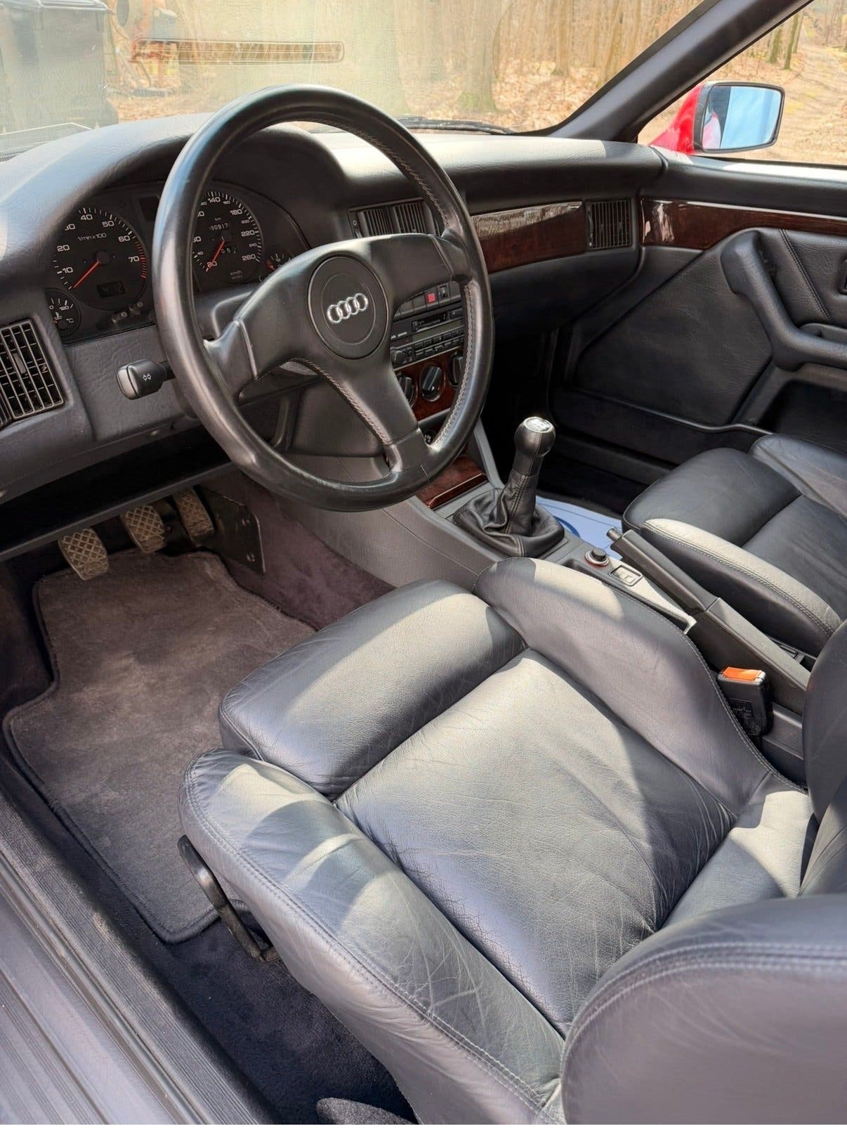 Audi Cabriolet 2.3 E Manual, 5-trins, 133ps, 1992