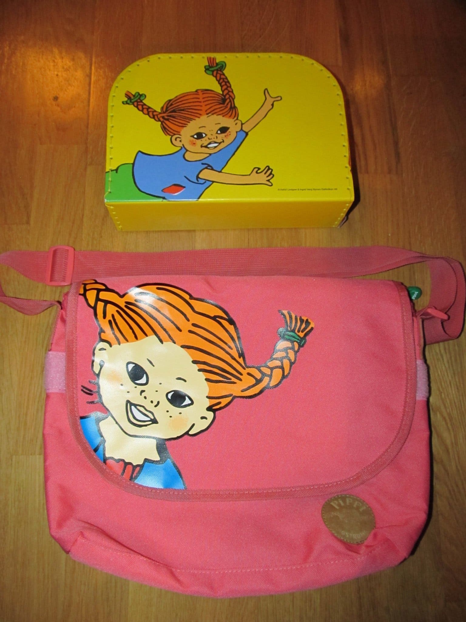 PIPPI LÅNGSTRUMP 2 Väskor Väska o Låda Nostalgi.. | Köp på Tradera ...