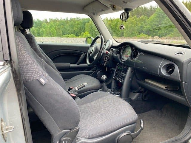 MINI Cooper Manuell, 5-trinn, 116hk, 2003