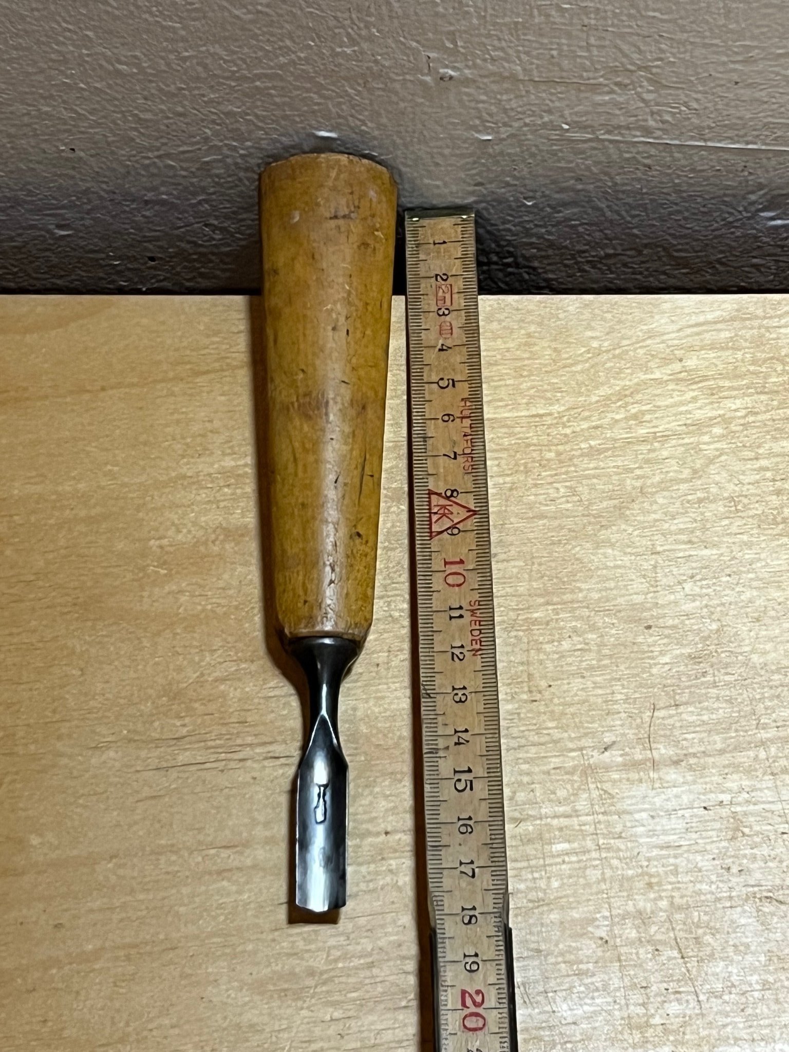 Se produkter som liknar Skölpjärn 11 mm stämpel Hajen.. på Tradera