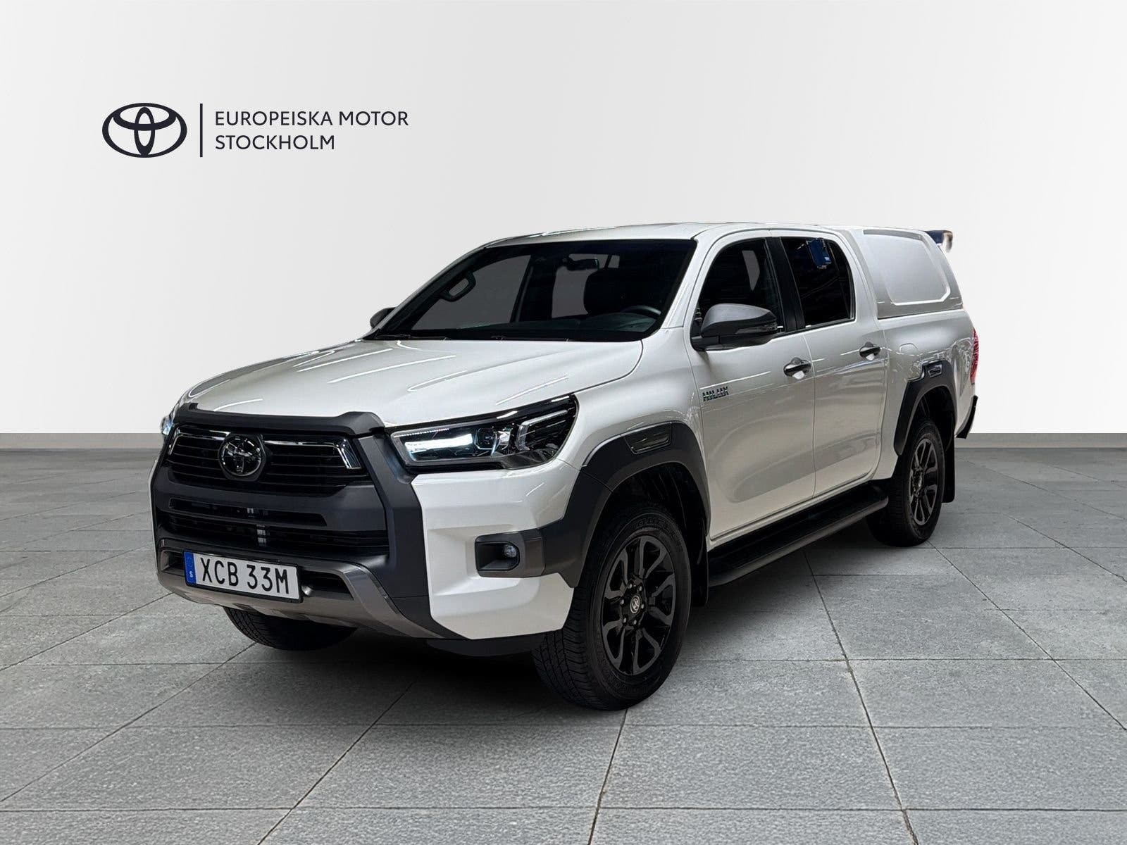 Toyota Hilux Invincible D-Cab 2.8 AWD mit Doppelkabine und Kofferraumhaube