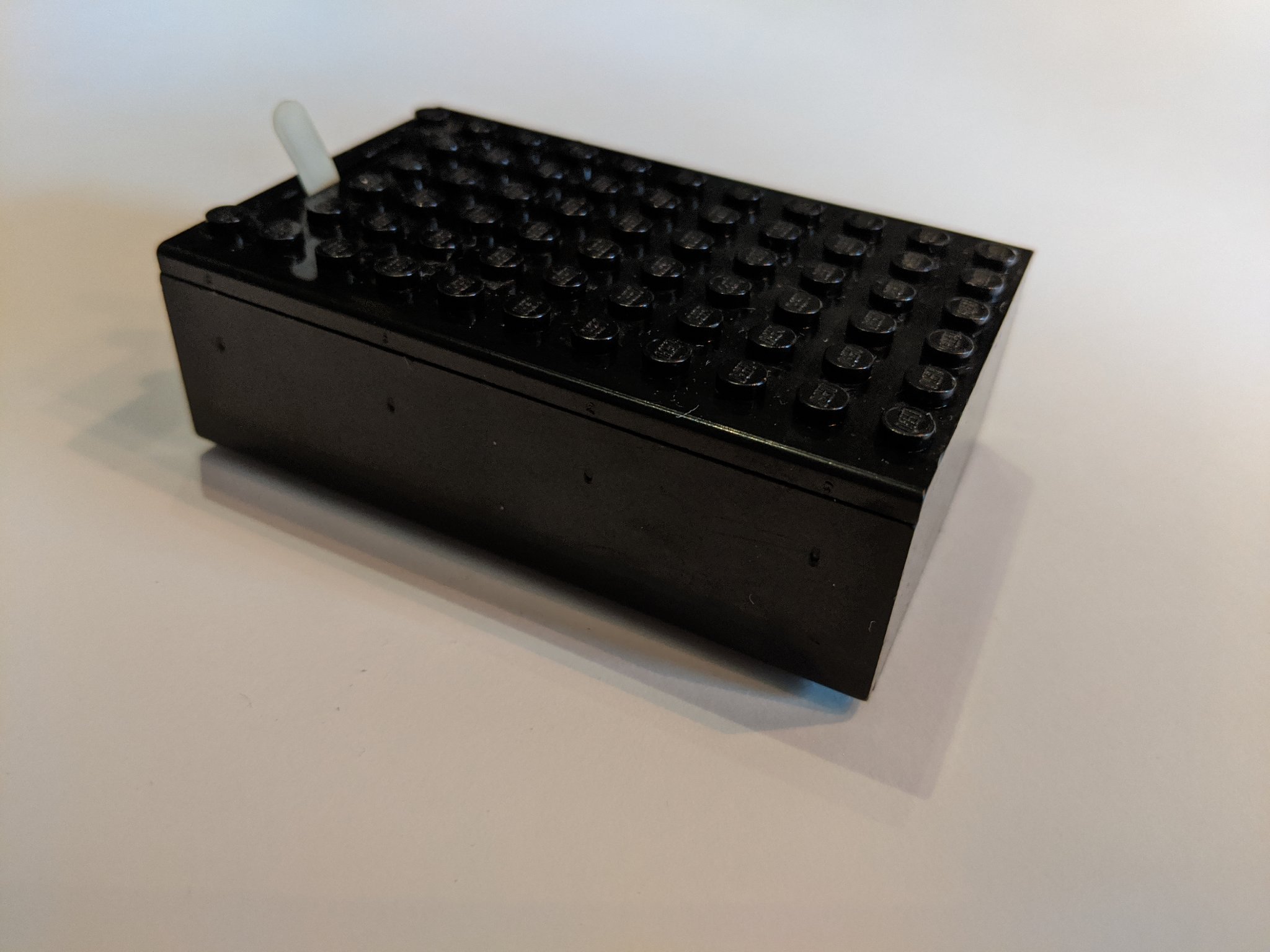Lego svart batteri låda battery box 4,5v (405802441) ᐈ Köp på Tradera