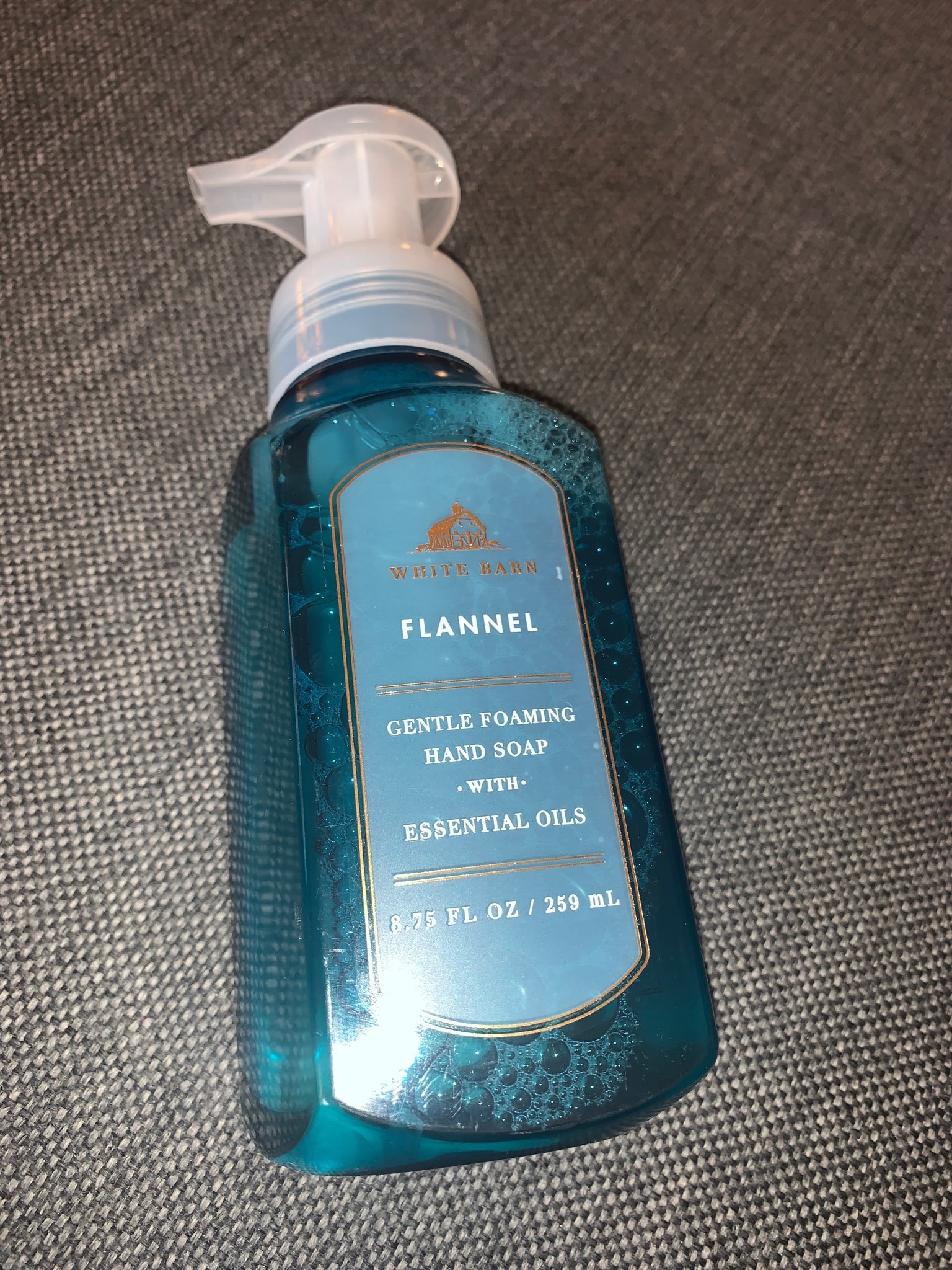 BATH & BODY WORKS Hand Soap FLANNEL (410950659) ᐈ Köp på Tradera