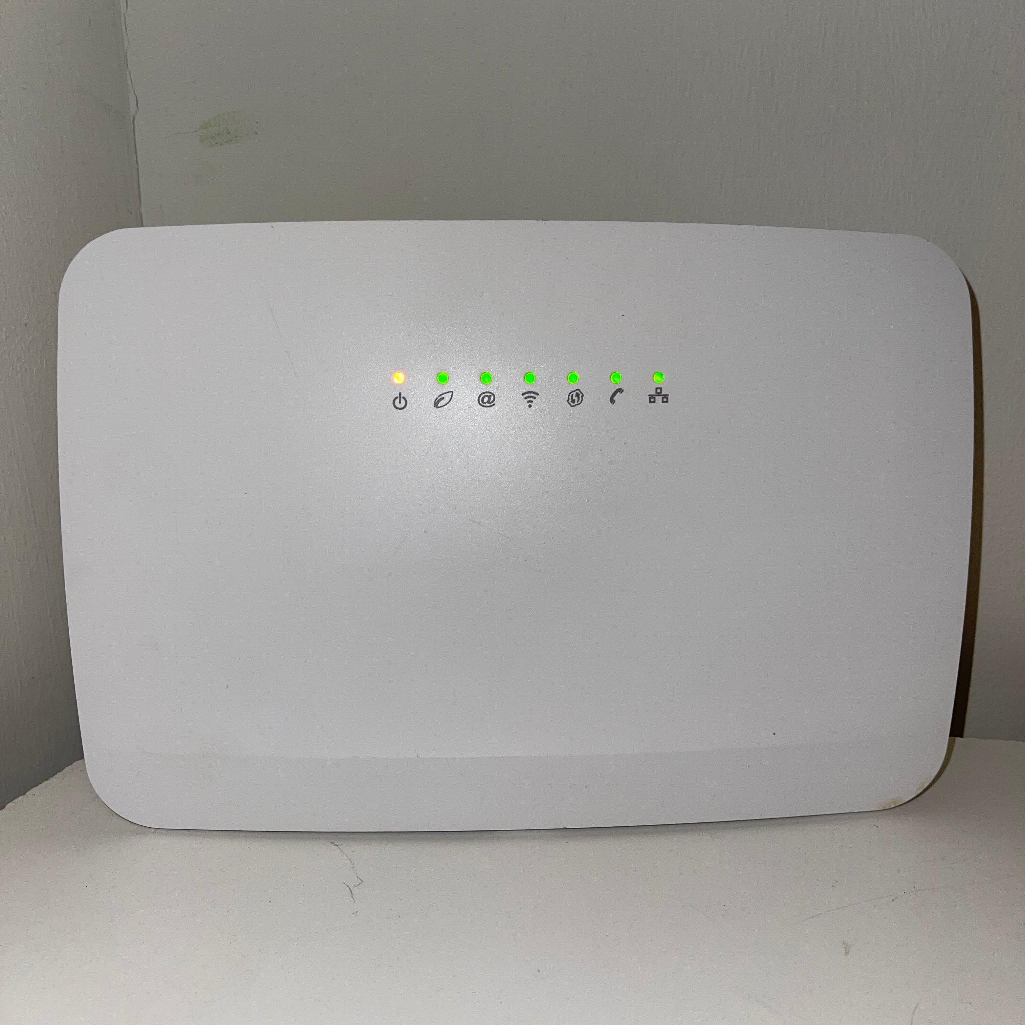 Se produkter som liknar Telia WiFi router Fst .. på Tradera (482892293)