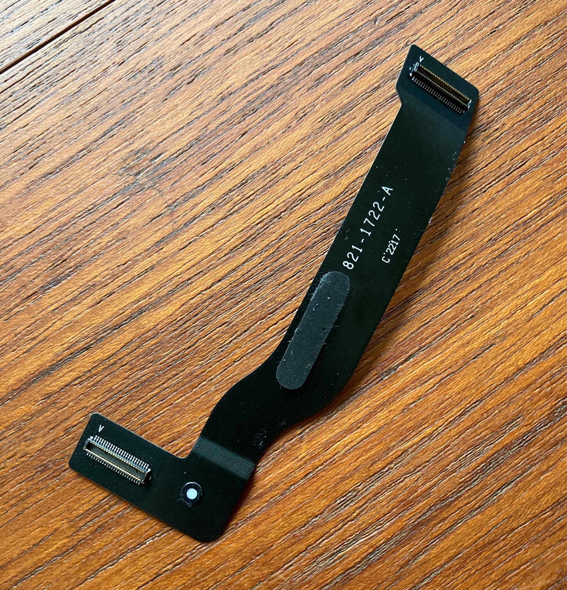 Apple MacBook Air I/O Kabel (409645932) ᐈ Köp på Tradera