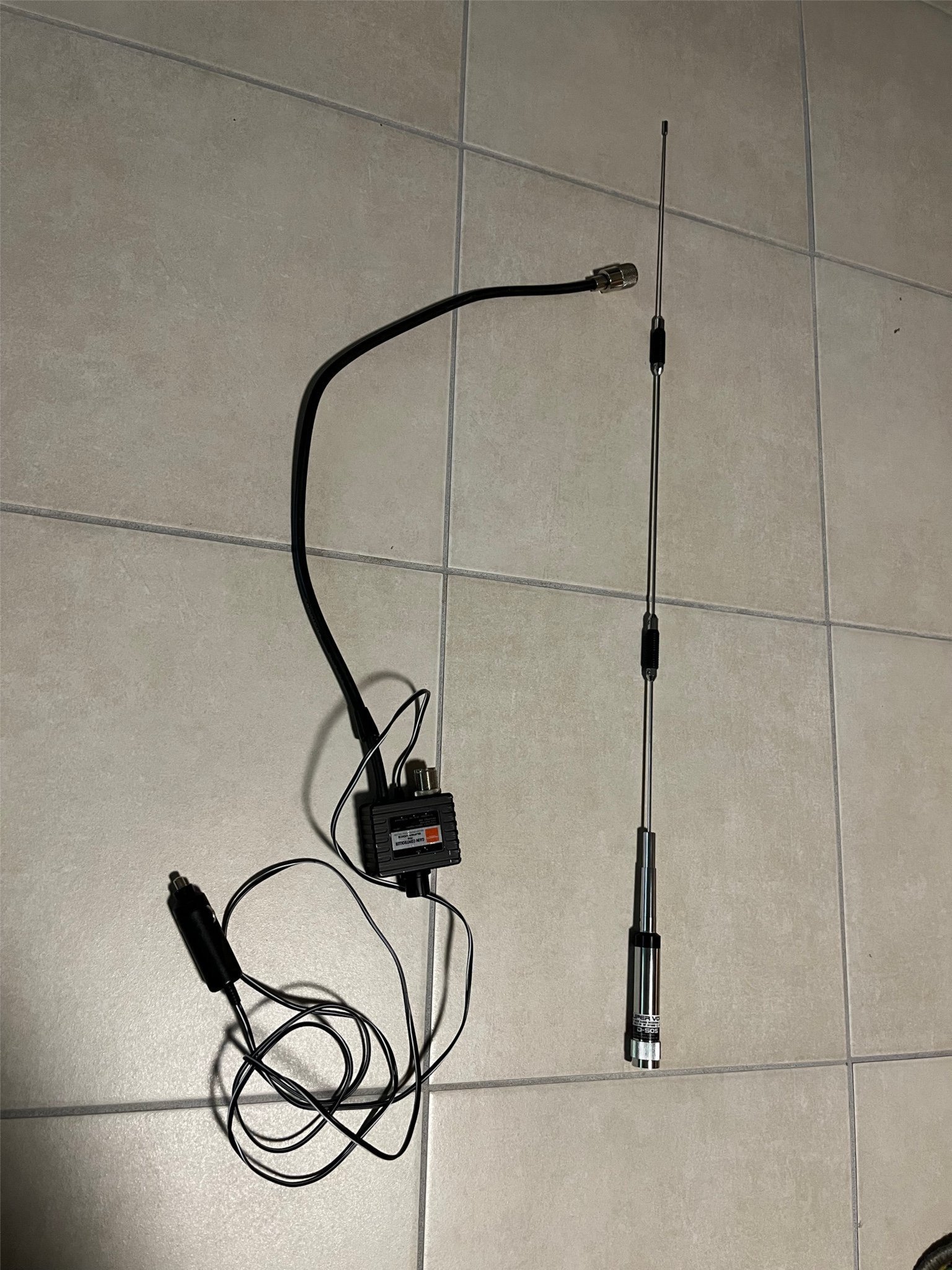 Se produkter som liknar Diamond D505 antenn på Tradera (557157501)