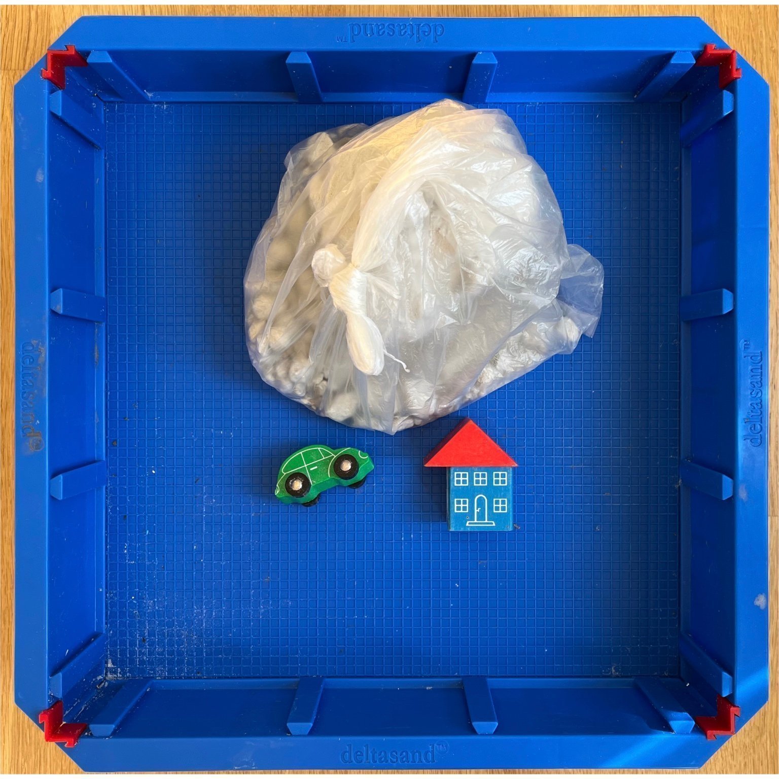 Delta sand/magisk sand, 1 kg med sandlåda Köp på Tradera (630791174)